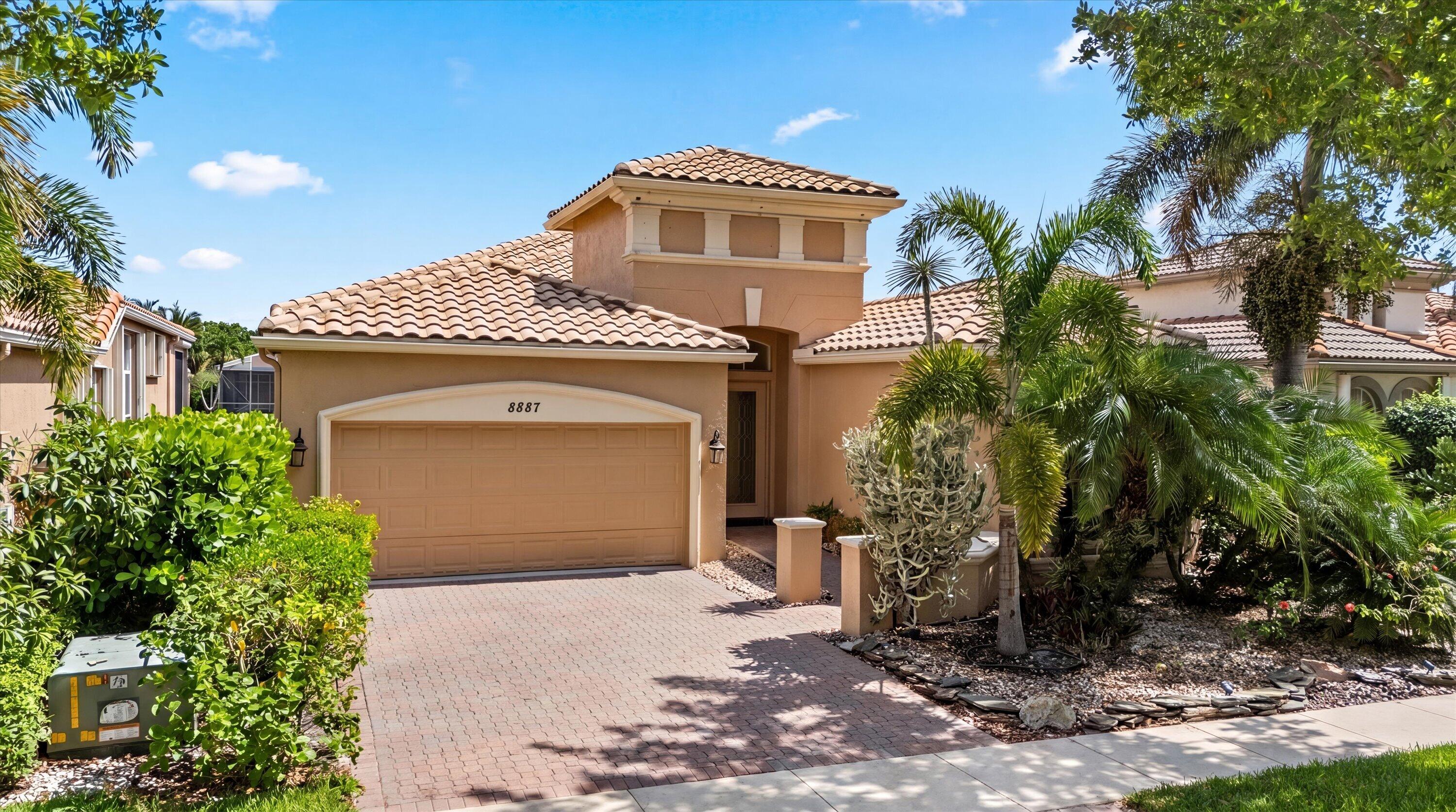 8887 Via Prestigio W Property Photo 1