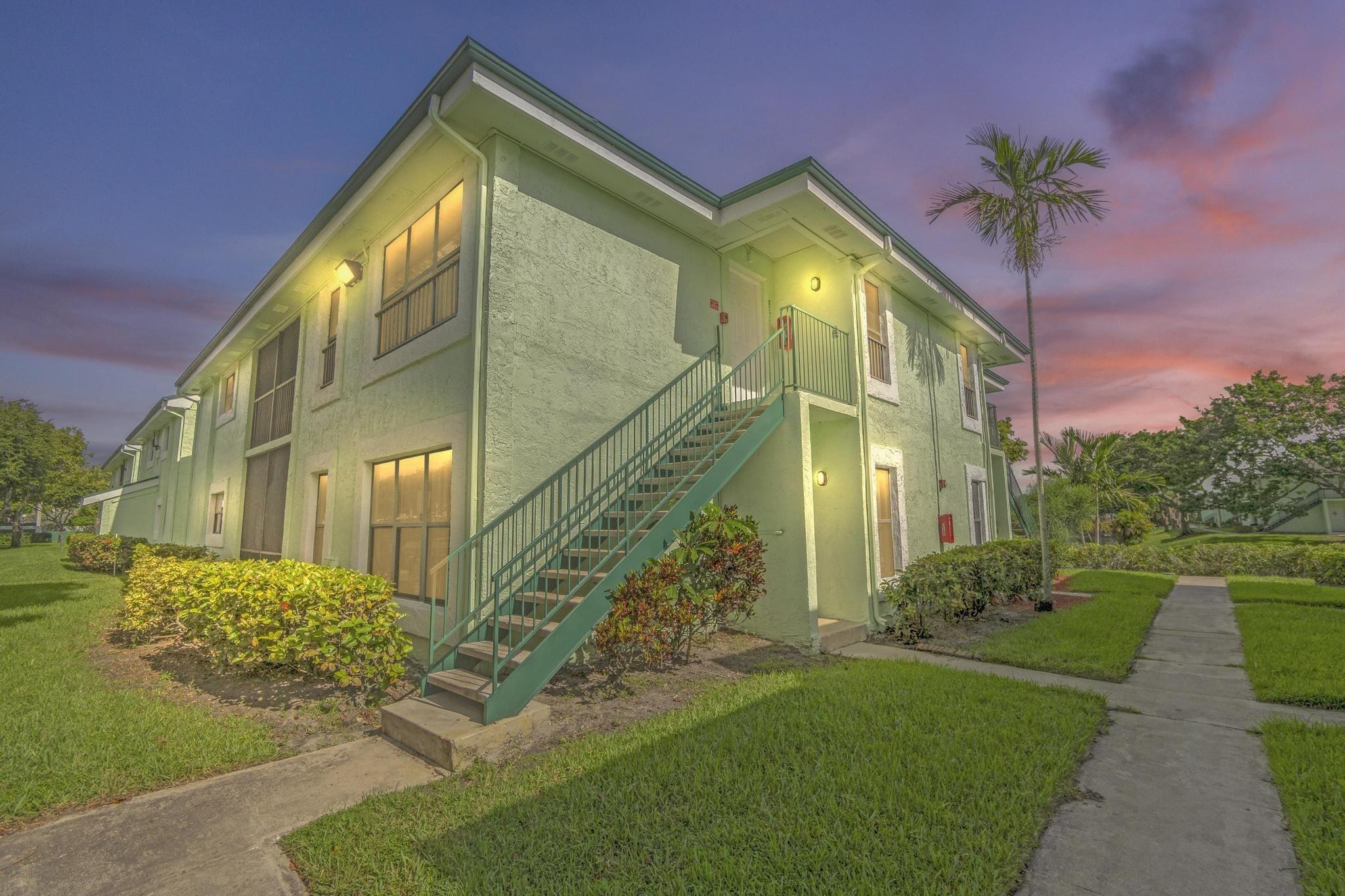 8771 NW 39th Street 8771
