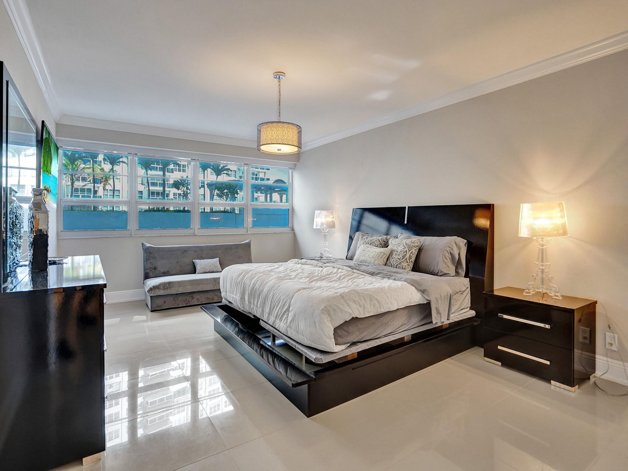 3430 Galt Ocean Drive 202 Property Photo 15