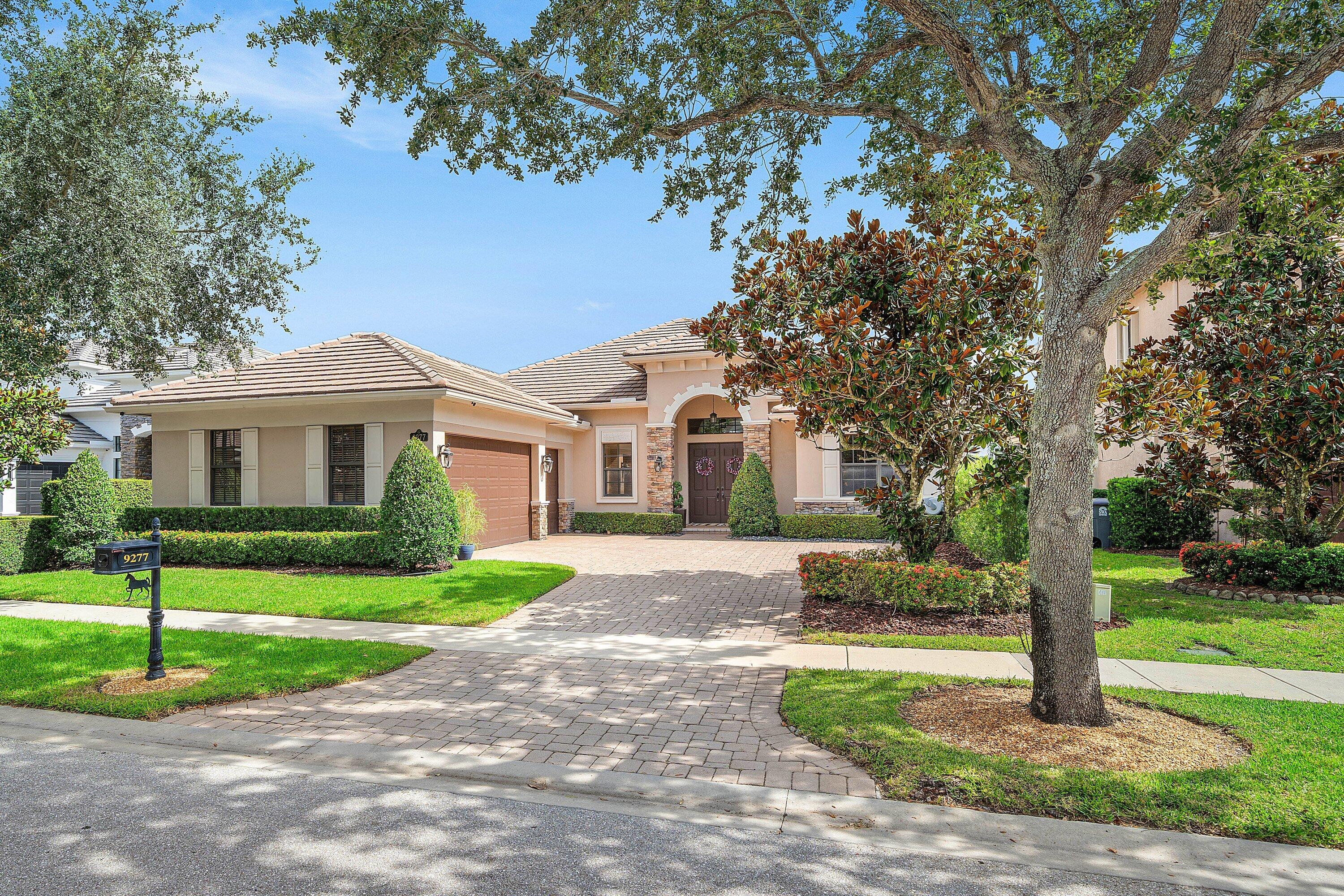 9277 Equus Circle Property Photo 4