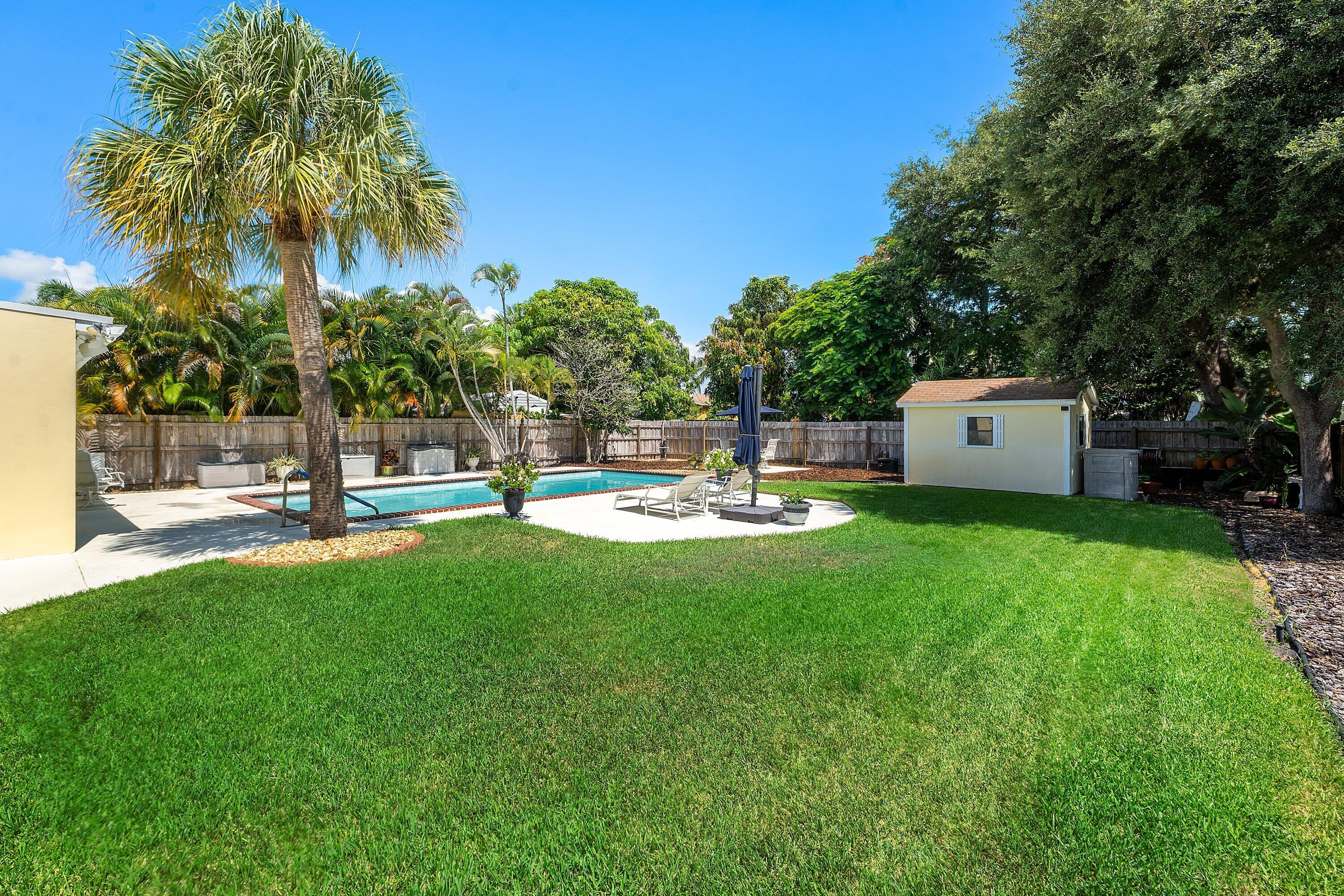 141 Date Palm Drive Property Photo 27