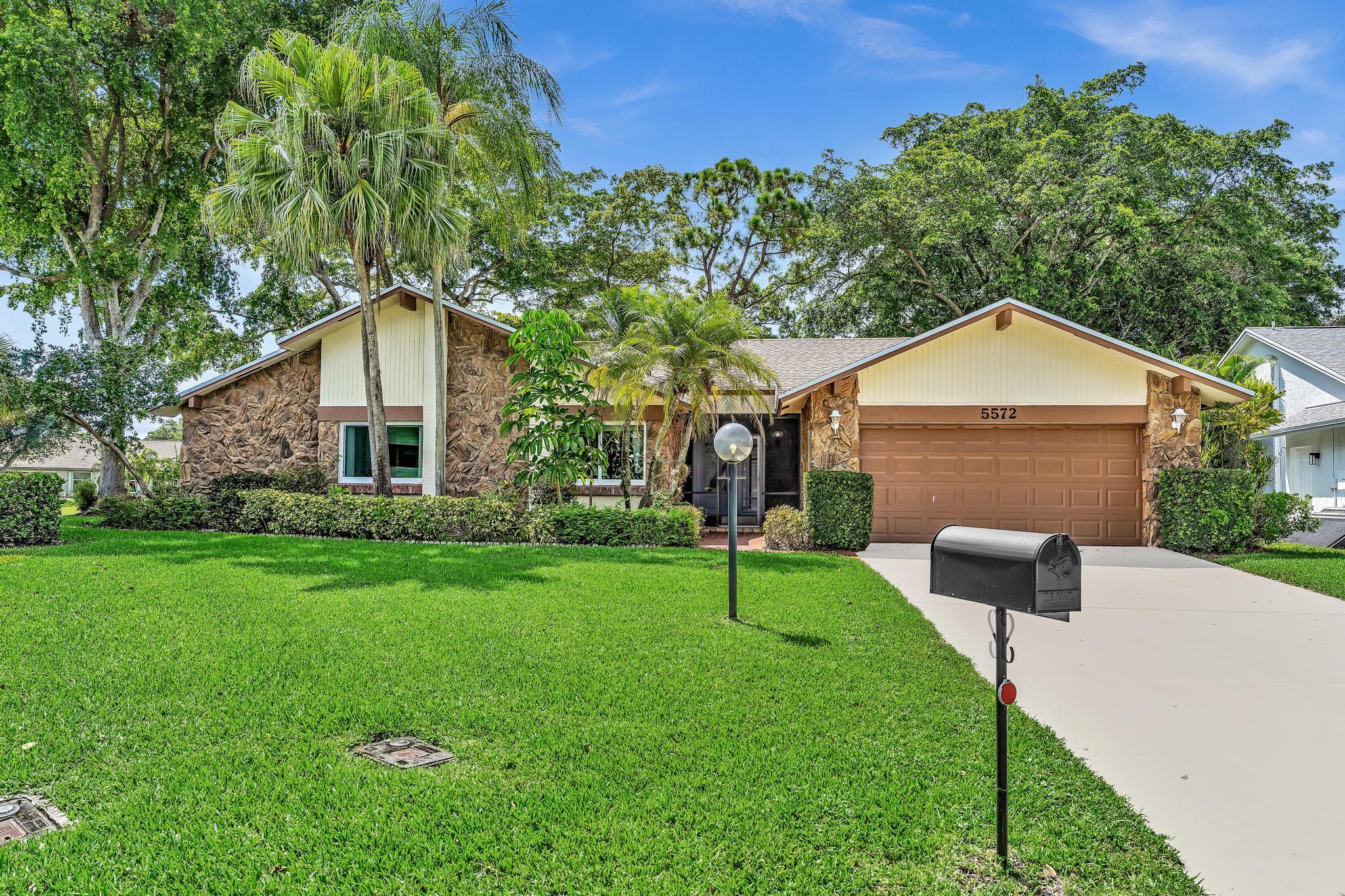 5572 Sugar Mill Court Property Photo 1