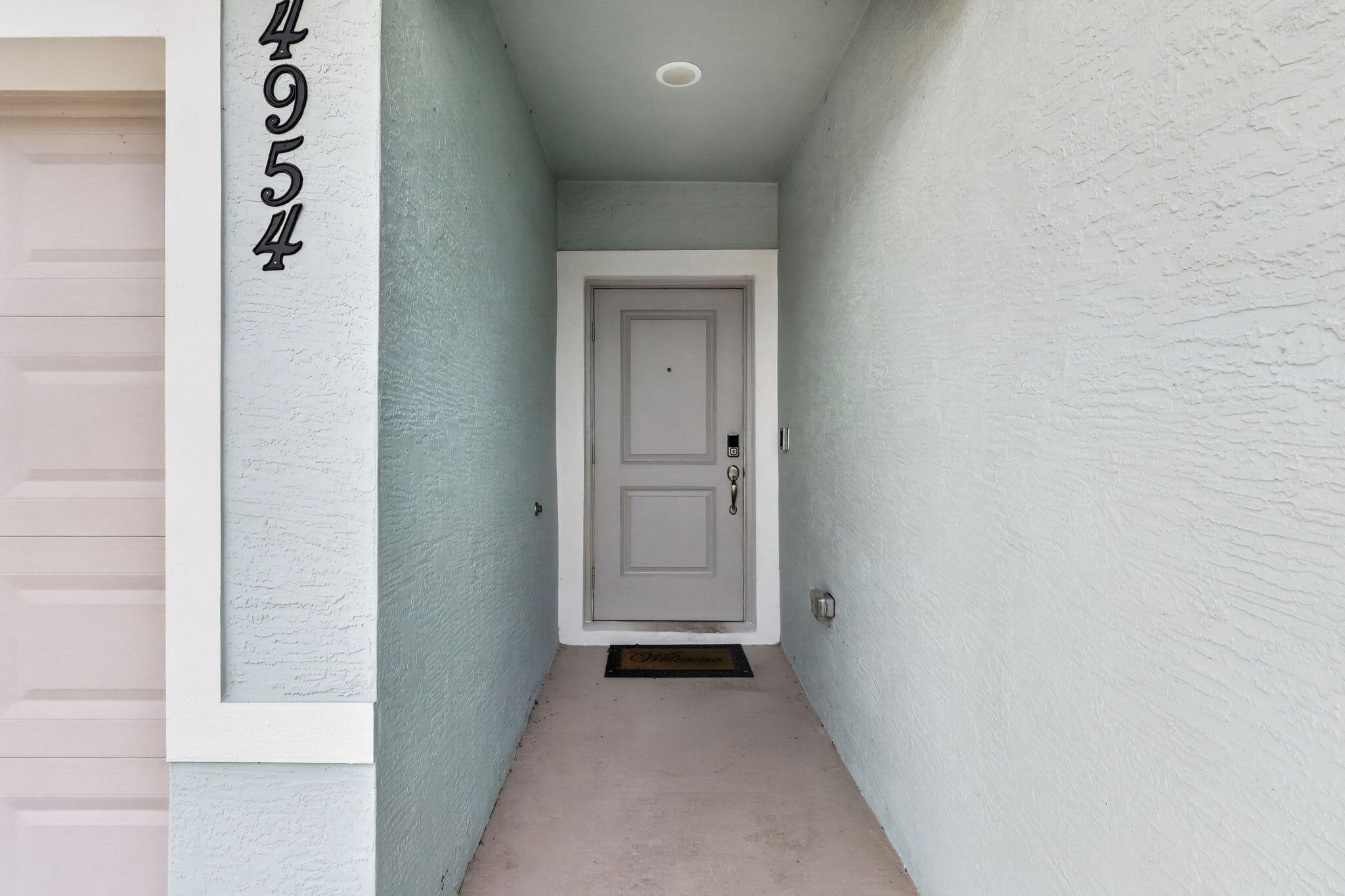 4954 Armina Place Property Photo 4