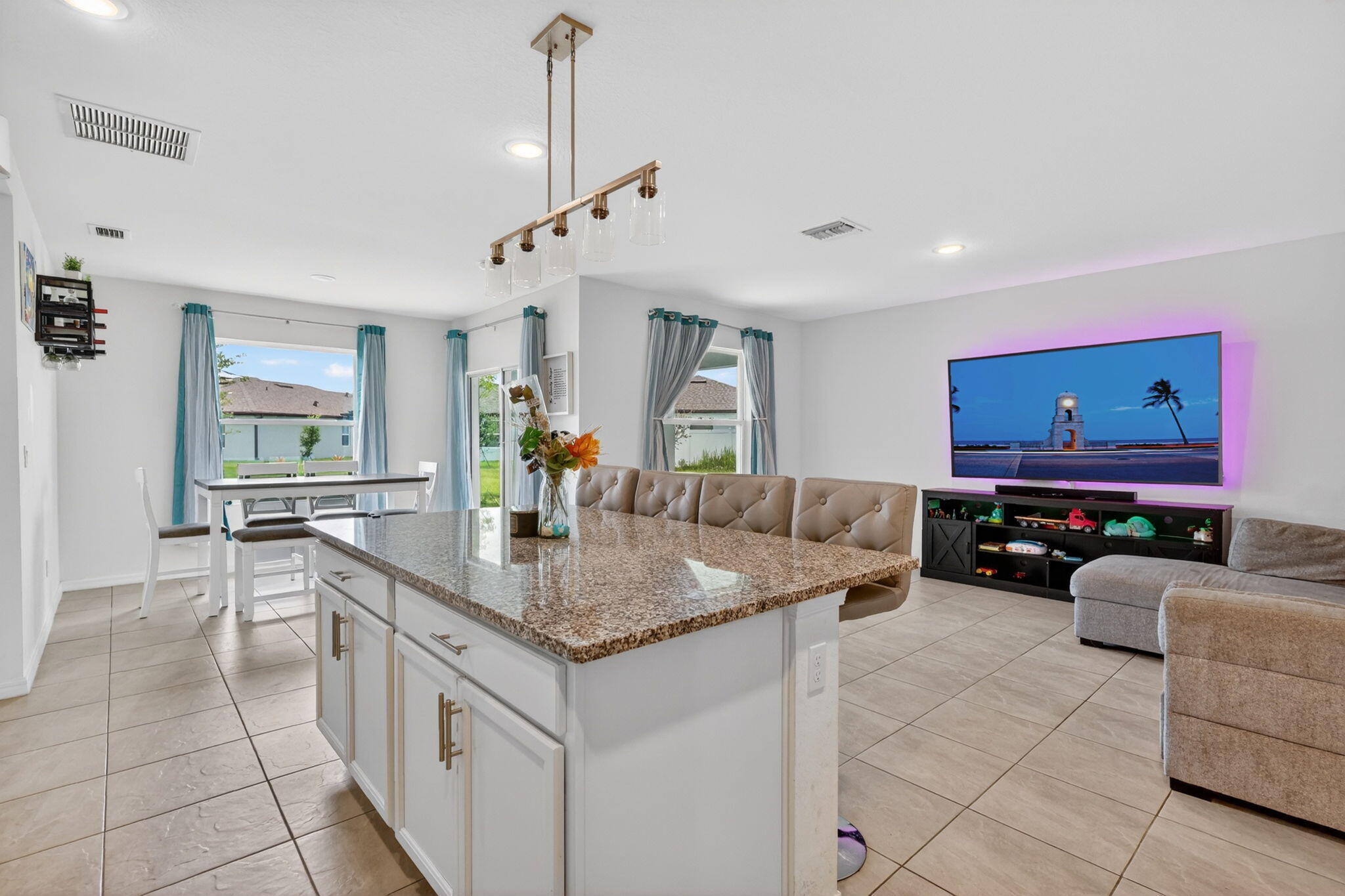 4954 Armina Place Property Photo 14