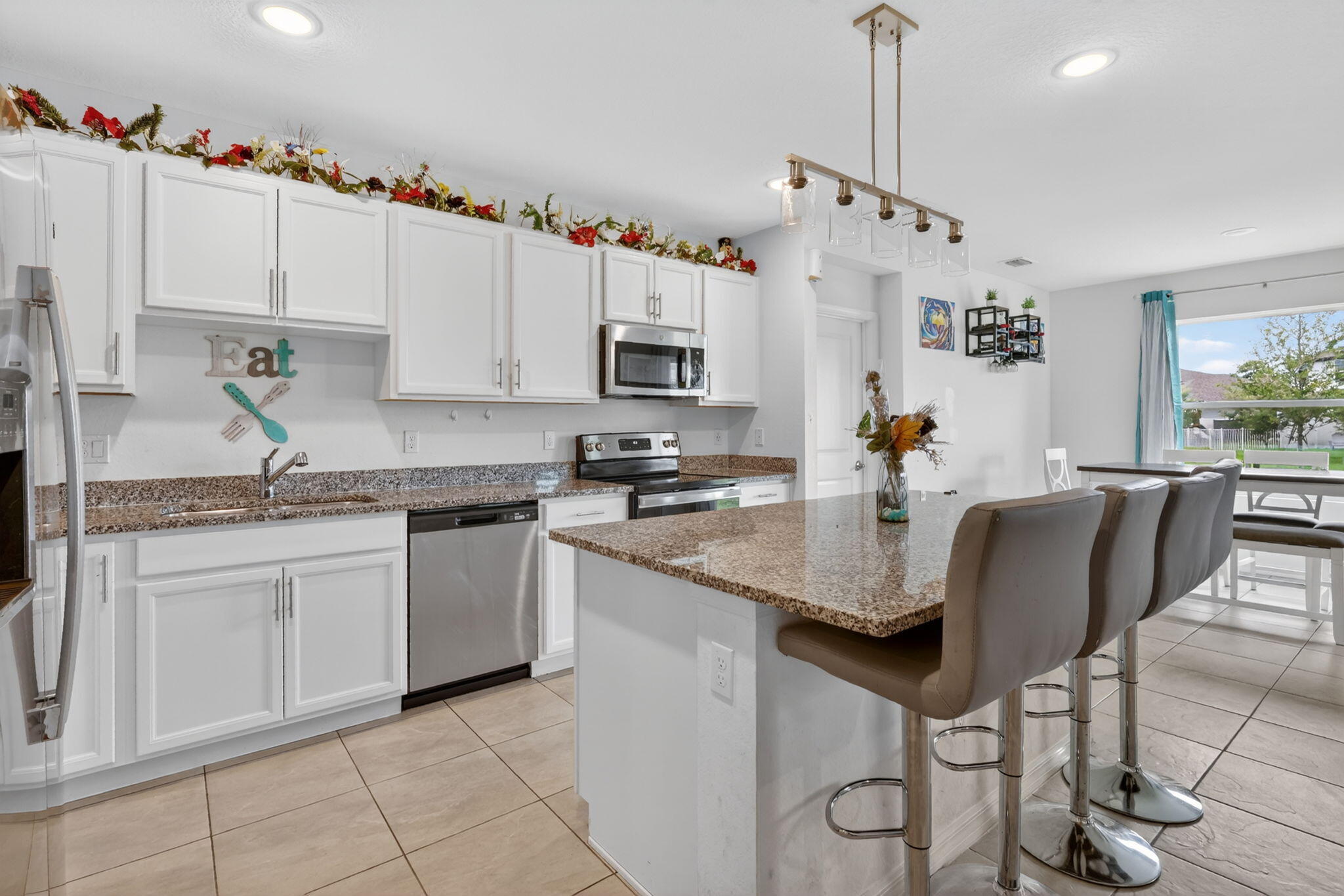 4954 Armina Place Property Photo 16