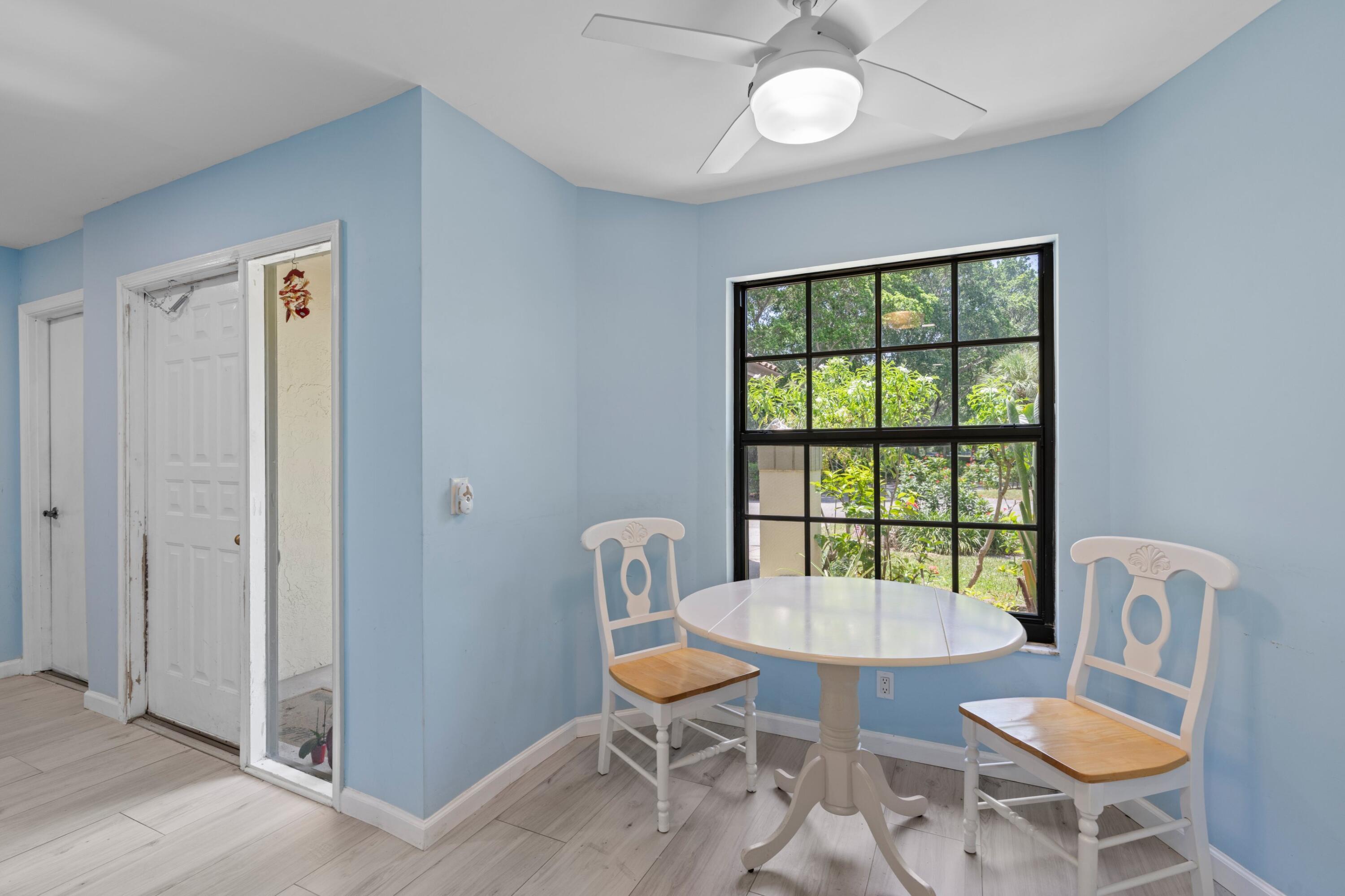 471 Ashwood Place Property Photo 8