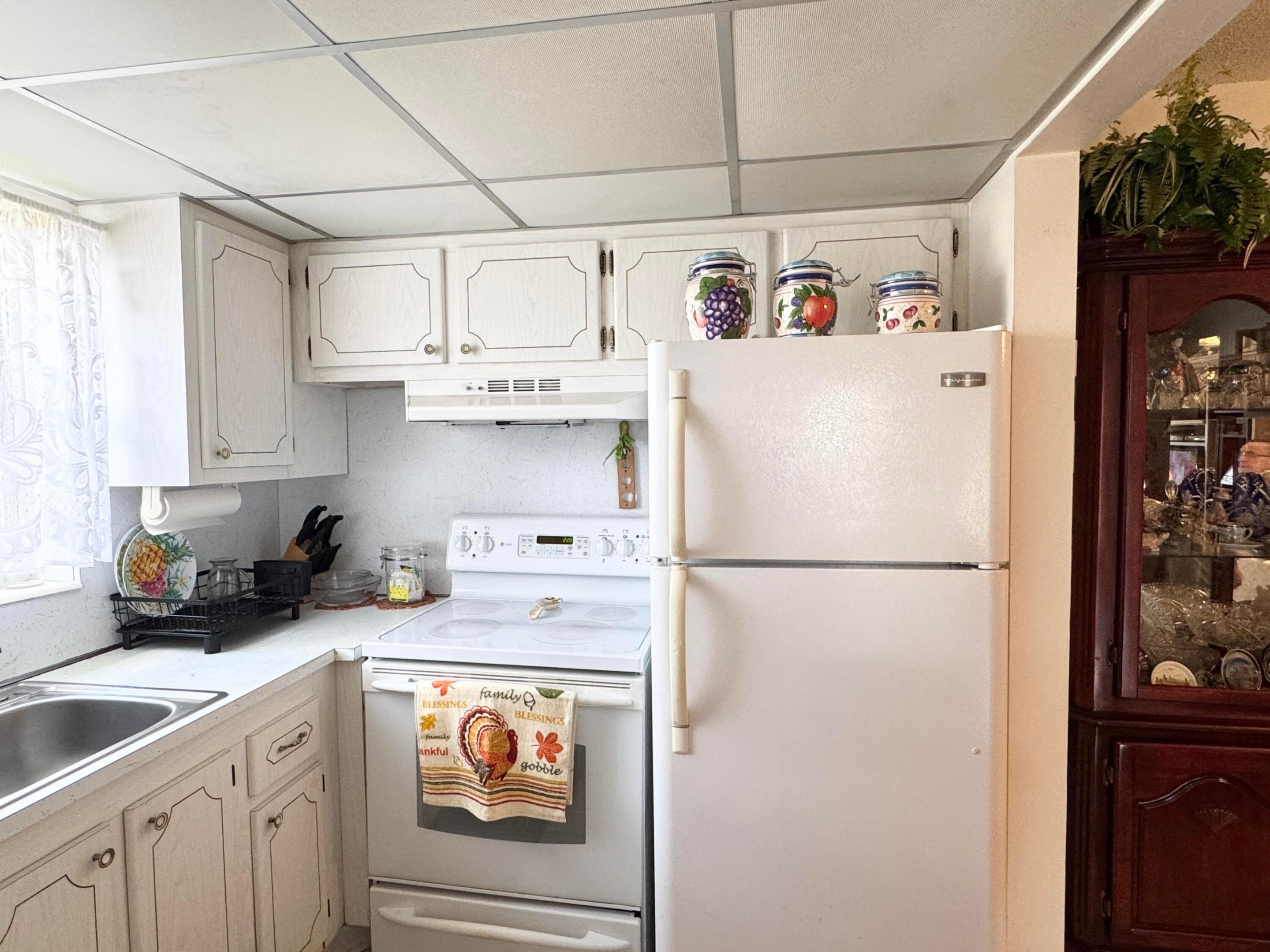 148 Bedford F Property Photo 7