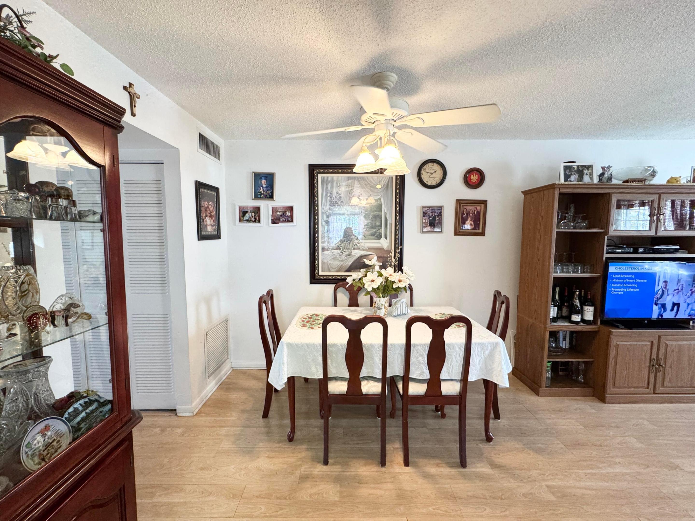 148 Bedford F Property Photo 8