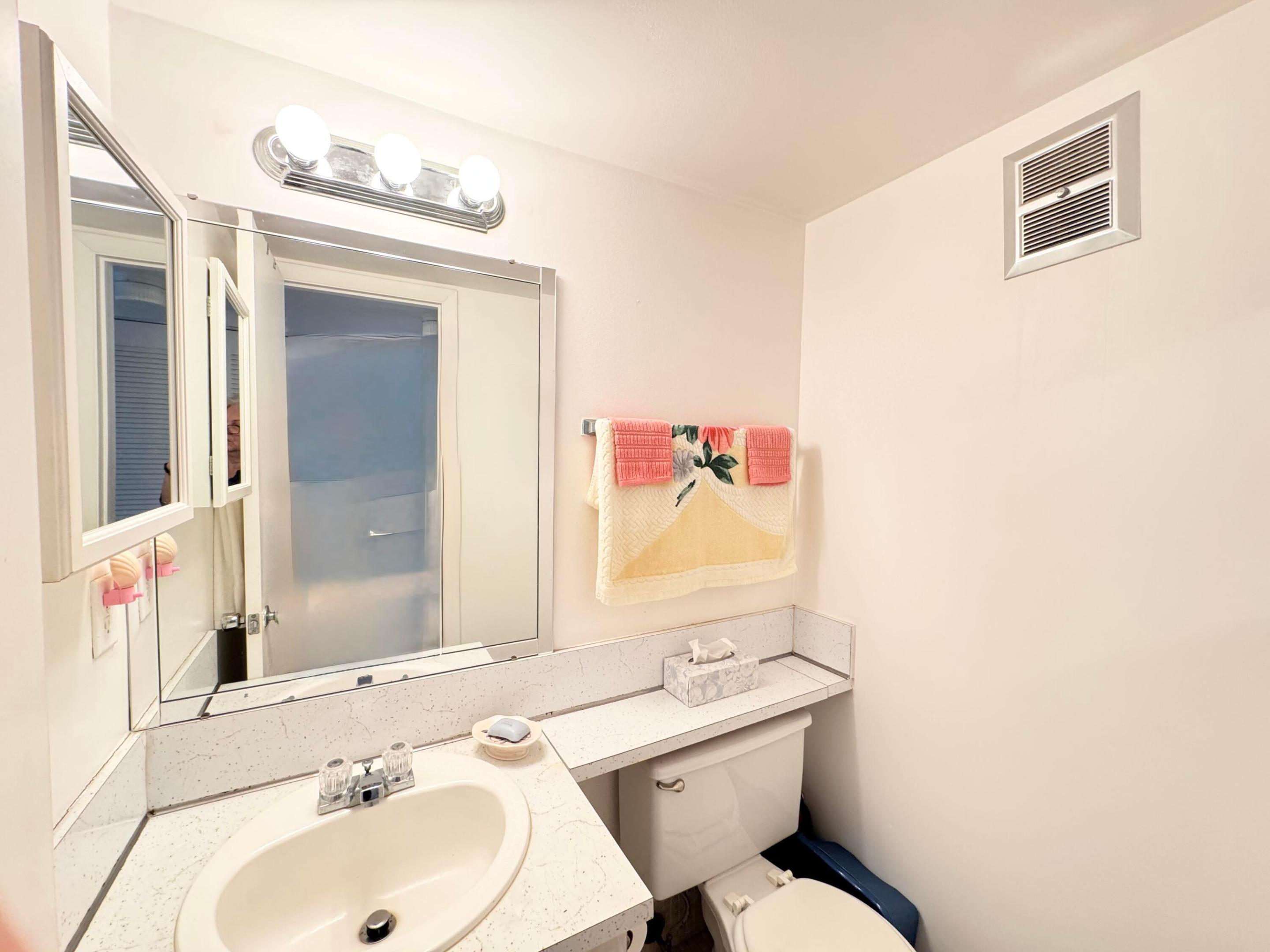 148 Bedford F Property Photo 10