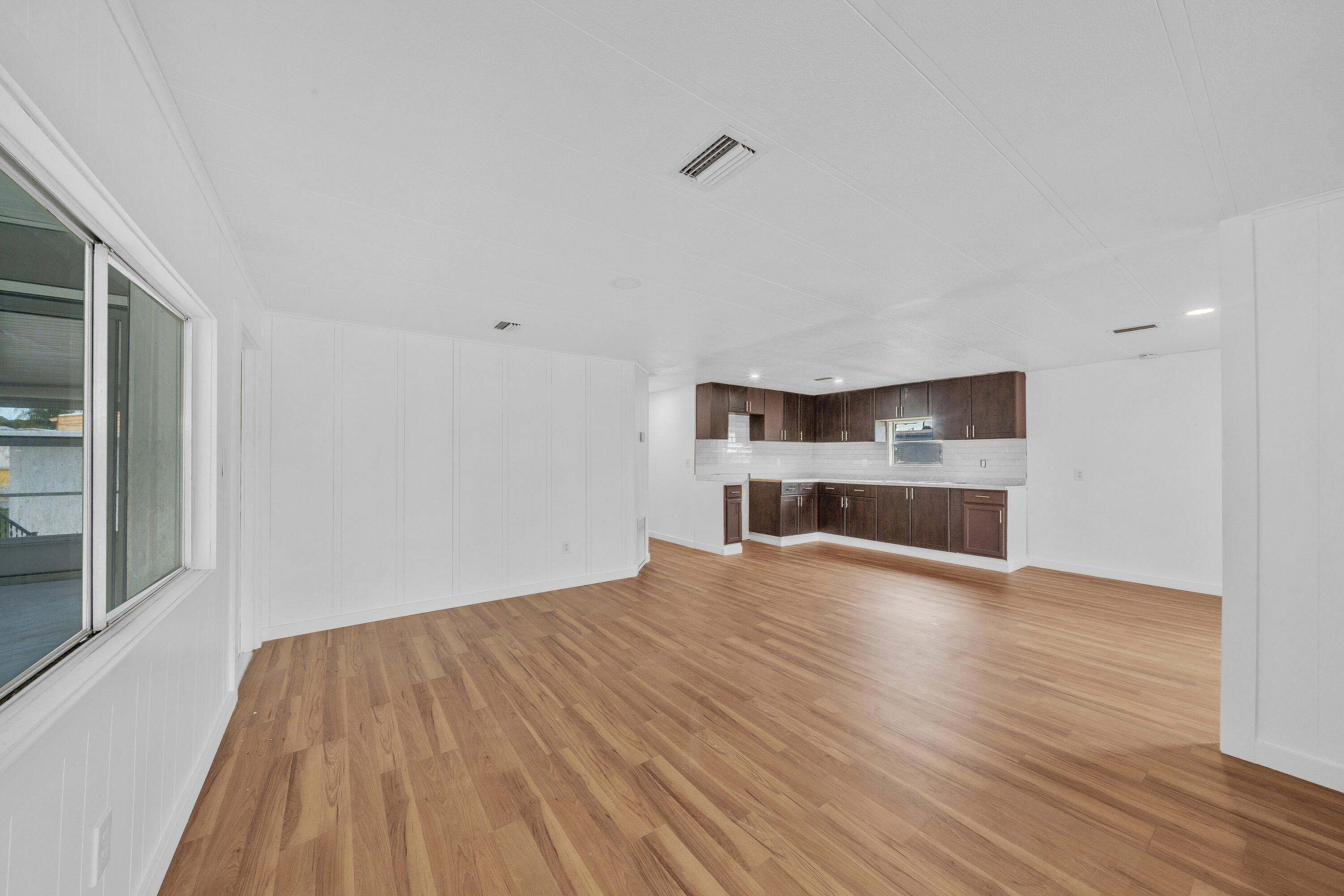 7411 43rd Terrace N #502 Property Photo 14