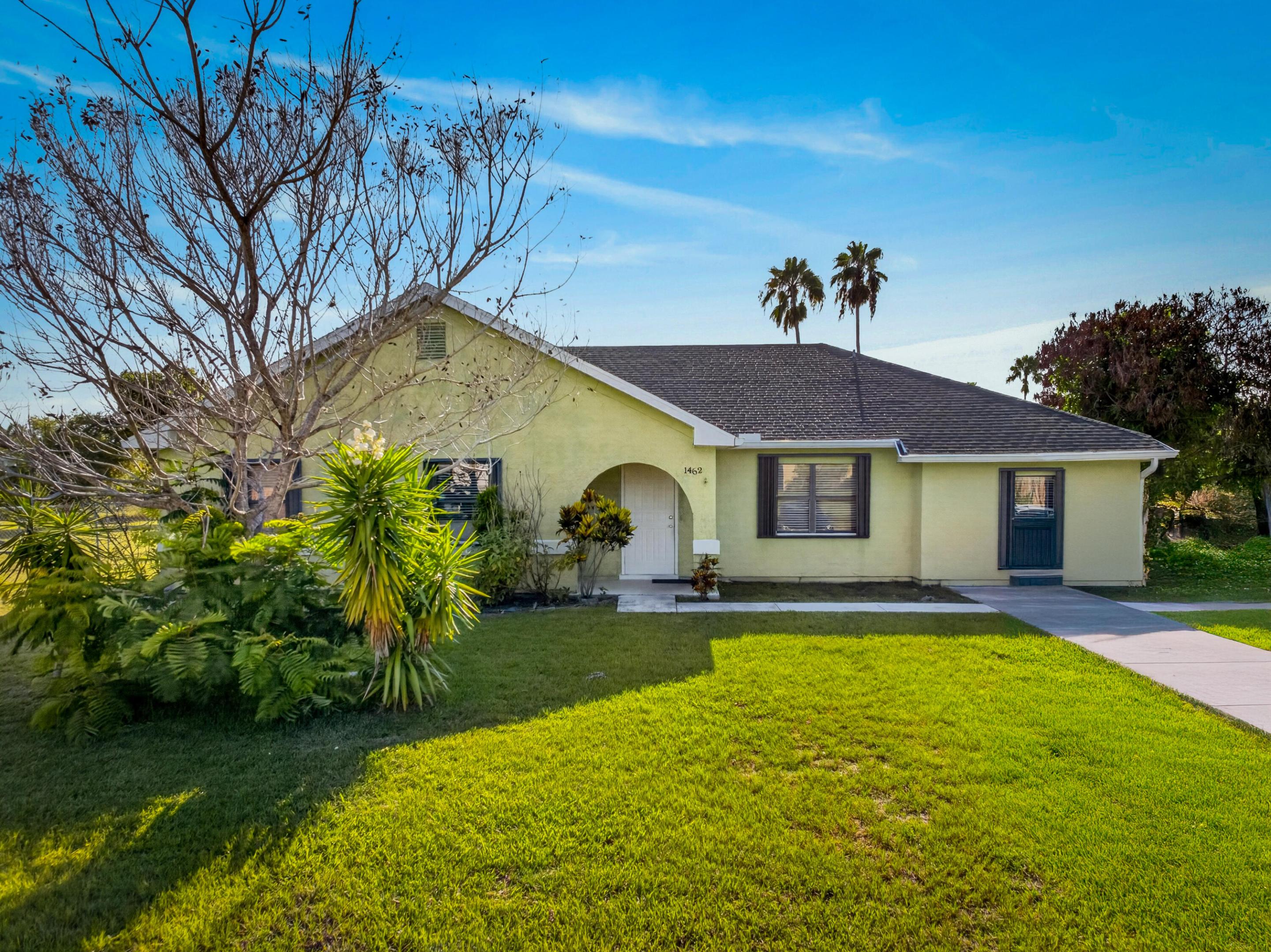 1462 SE NORTH BALCOURT Court SE