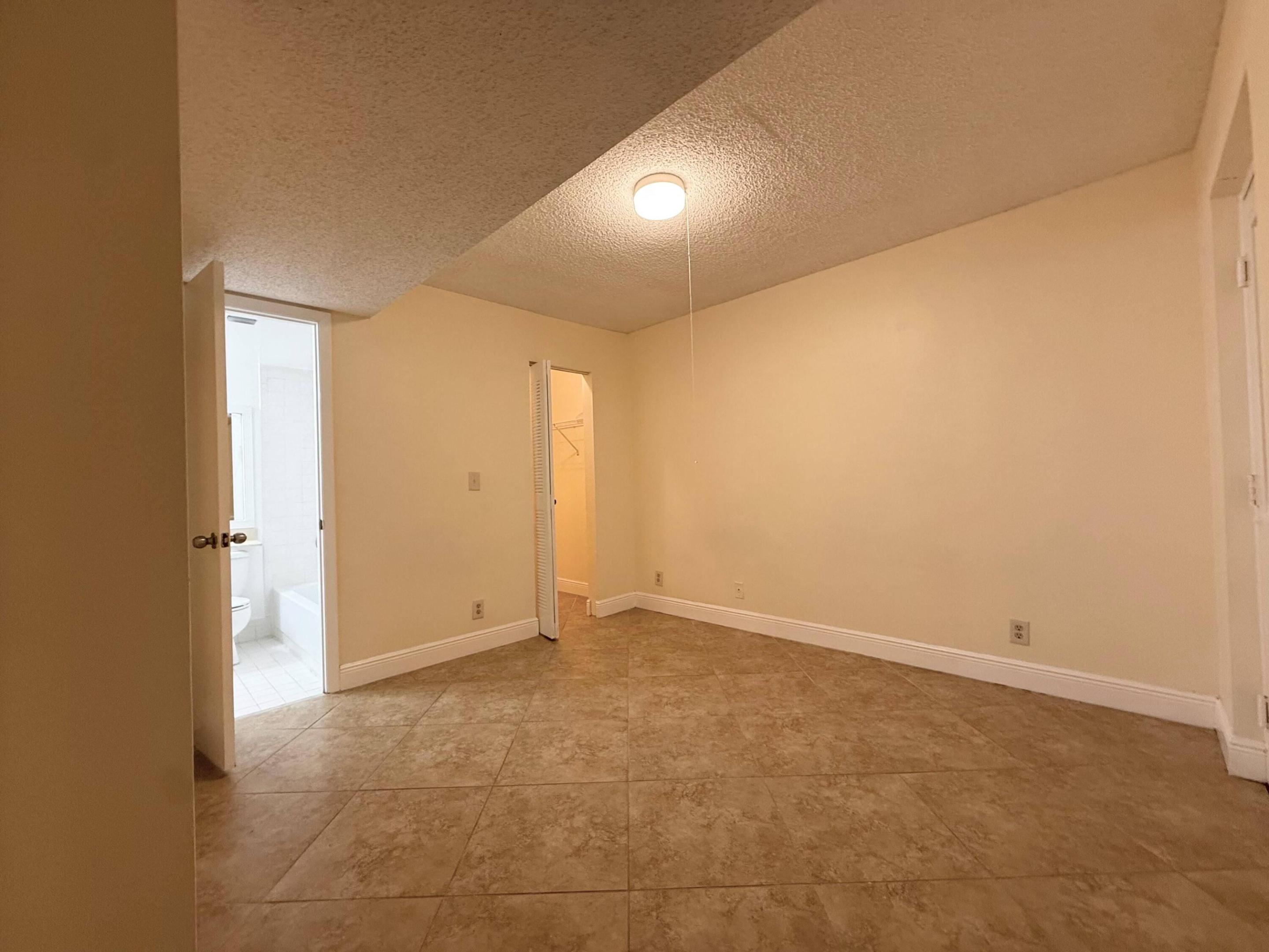 9777 Westview Drive 1113 Property Photo 9