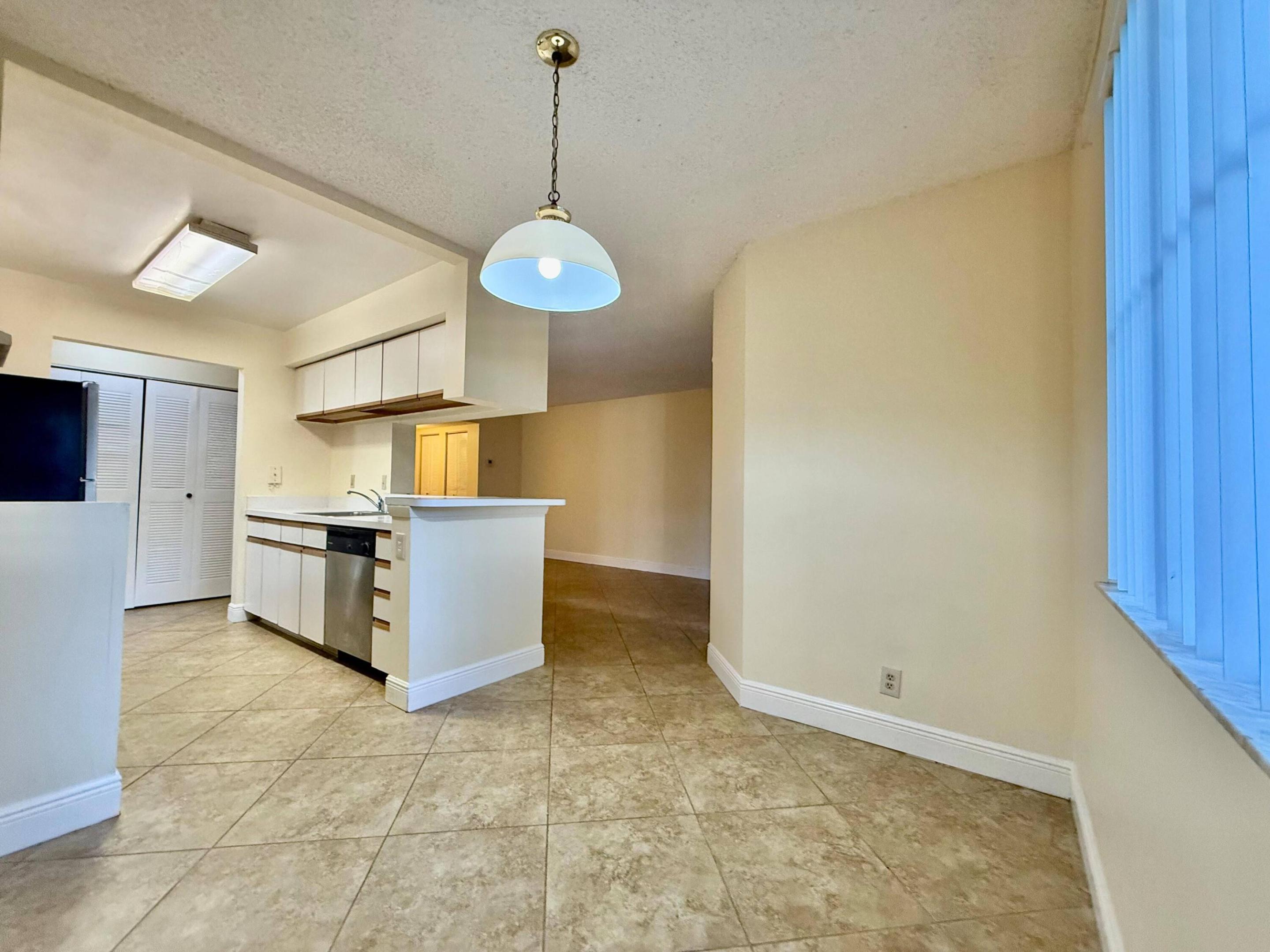 9777 Westview Drive 1113 Property Photo 14