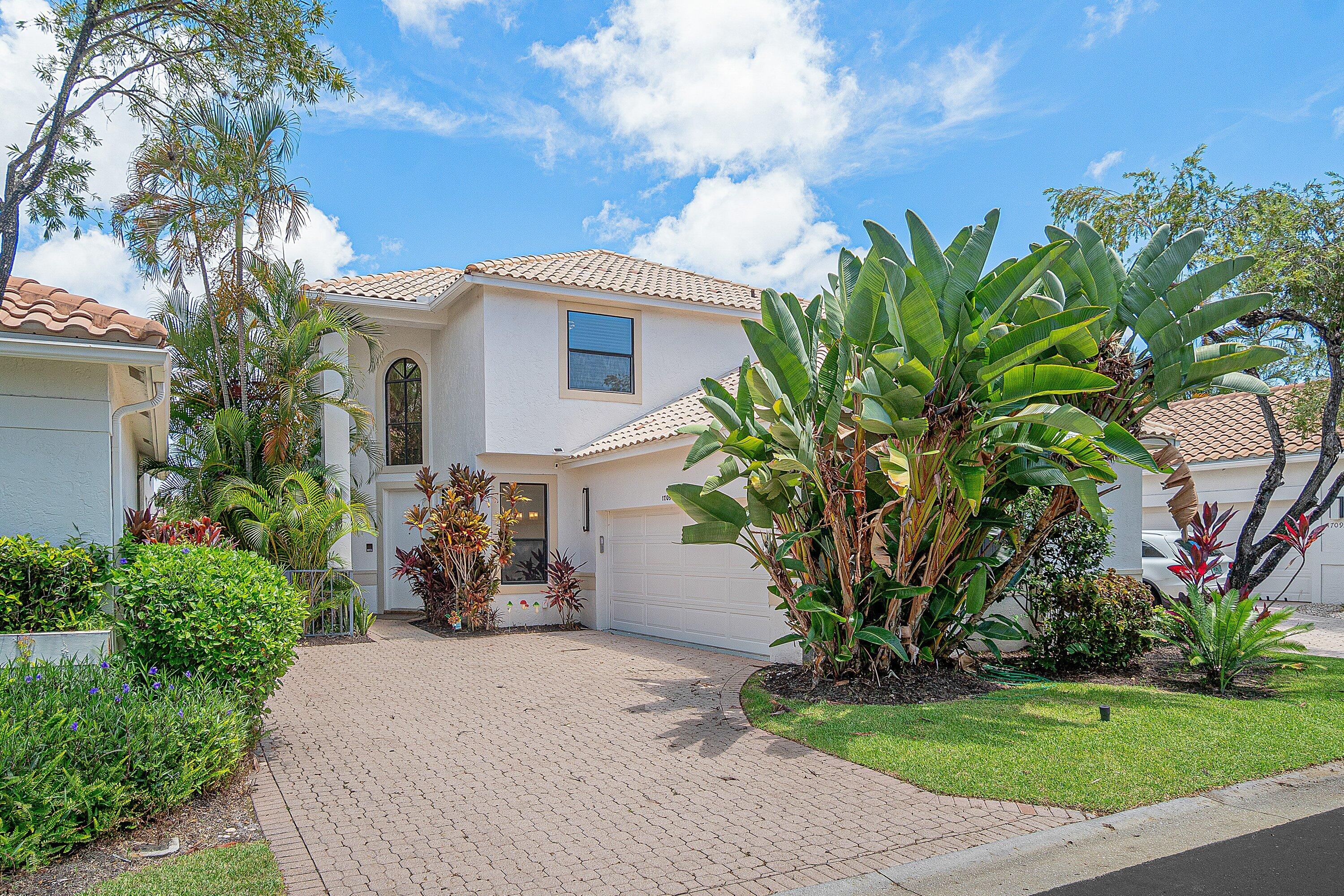 17099 Ryton Lane Property Photo 1