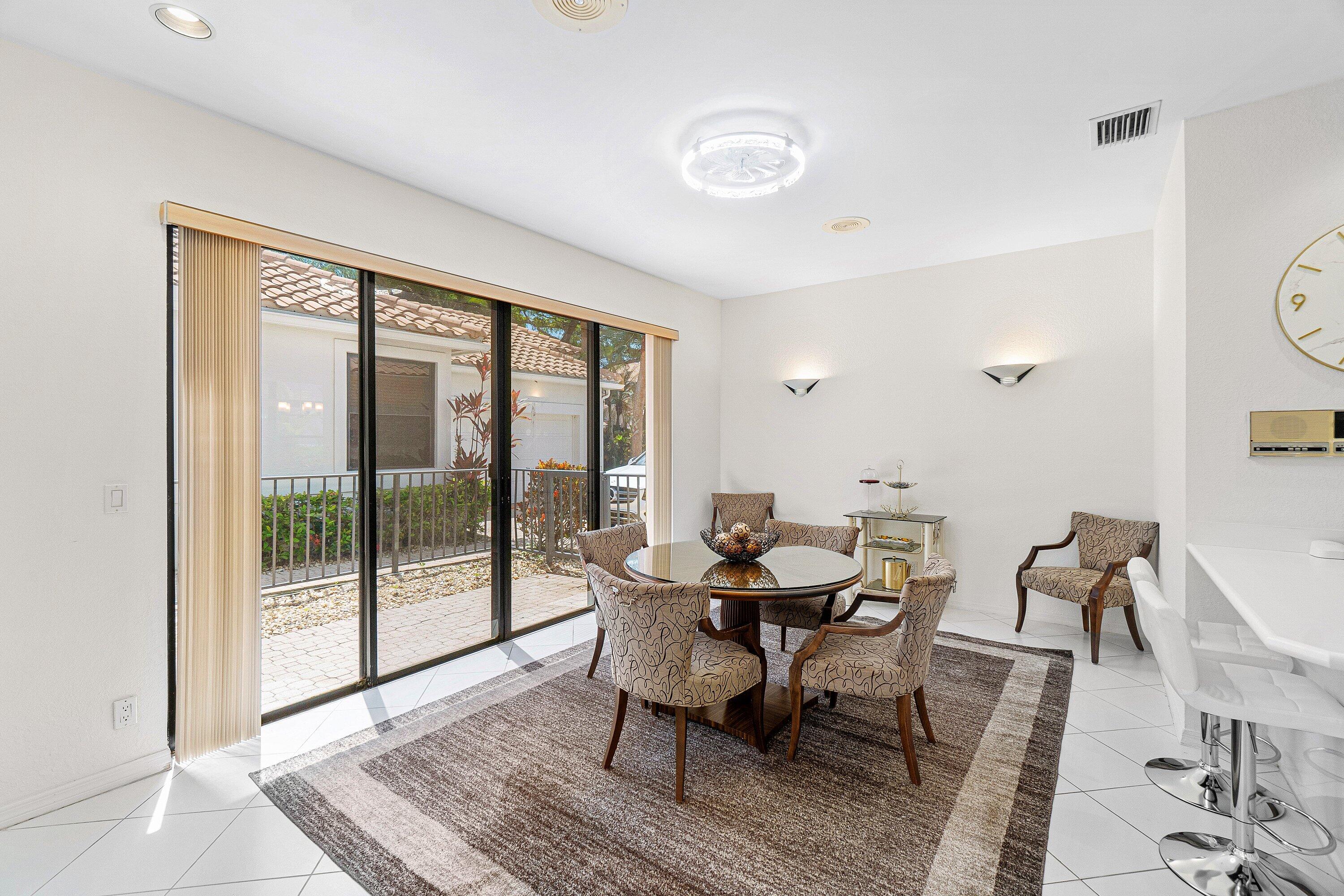 17099 Ryton Lane Property Photo 6