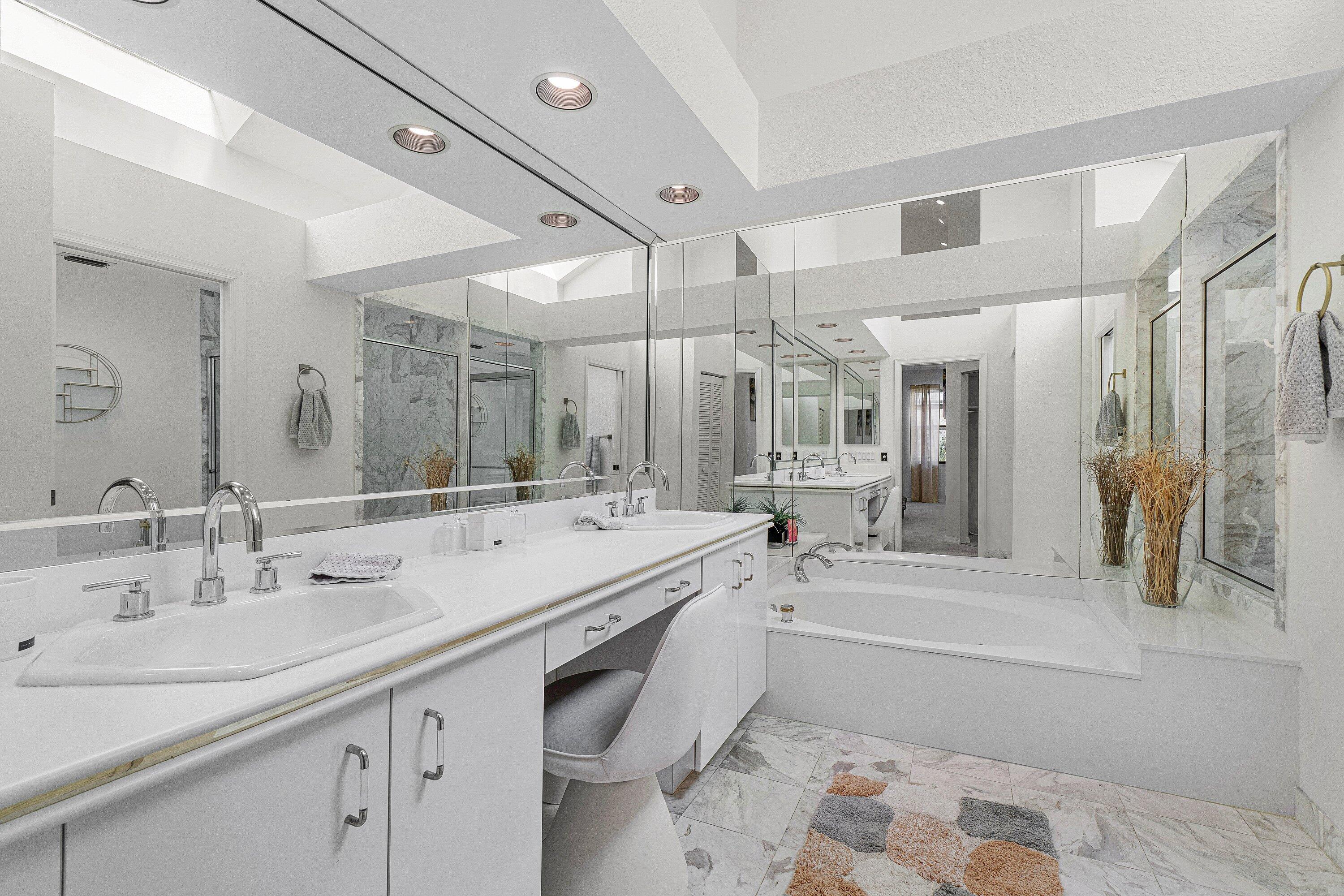 17099 Ryton Lane Property Photo 16