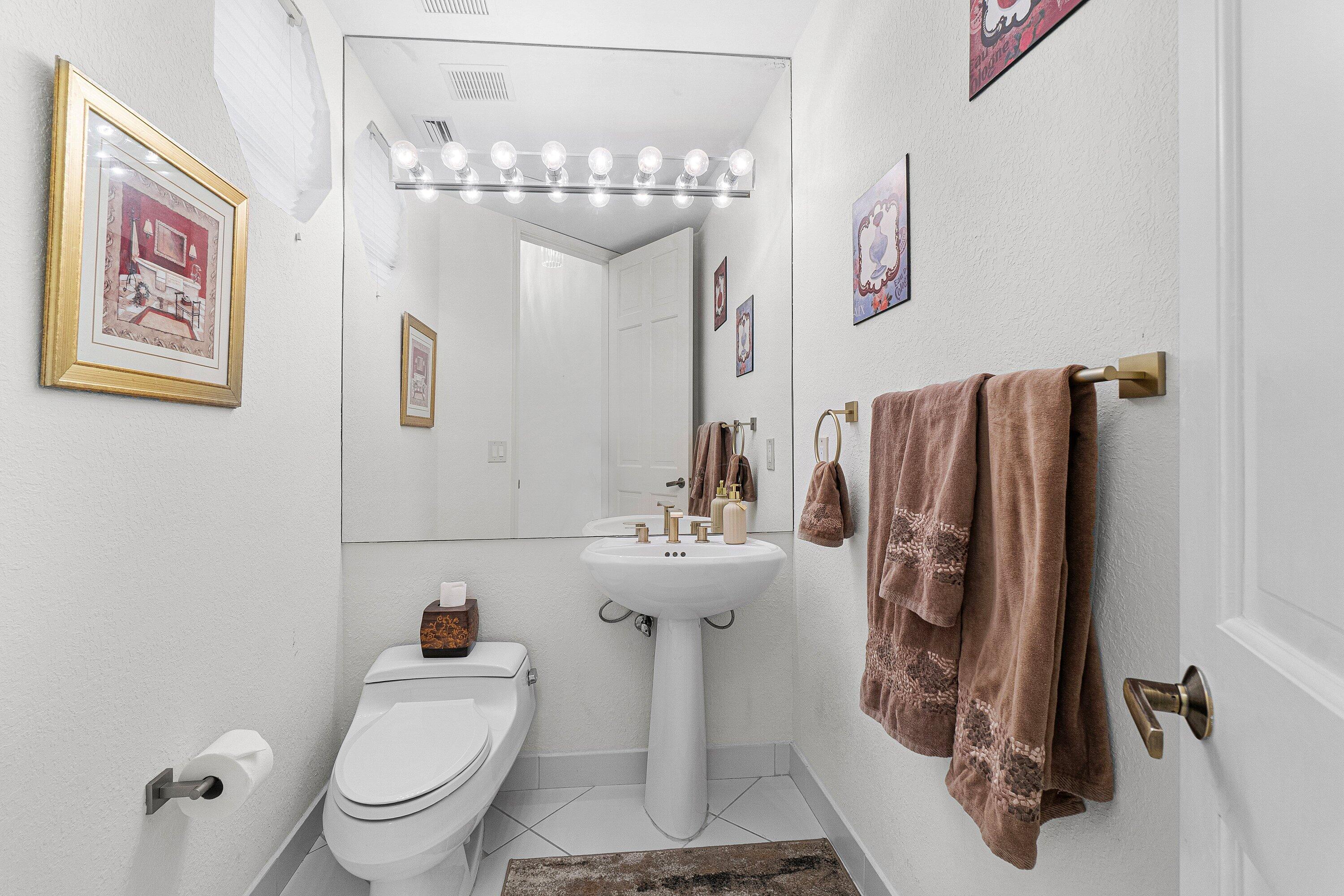 17099 Ryton Lane Property Photo 21