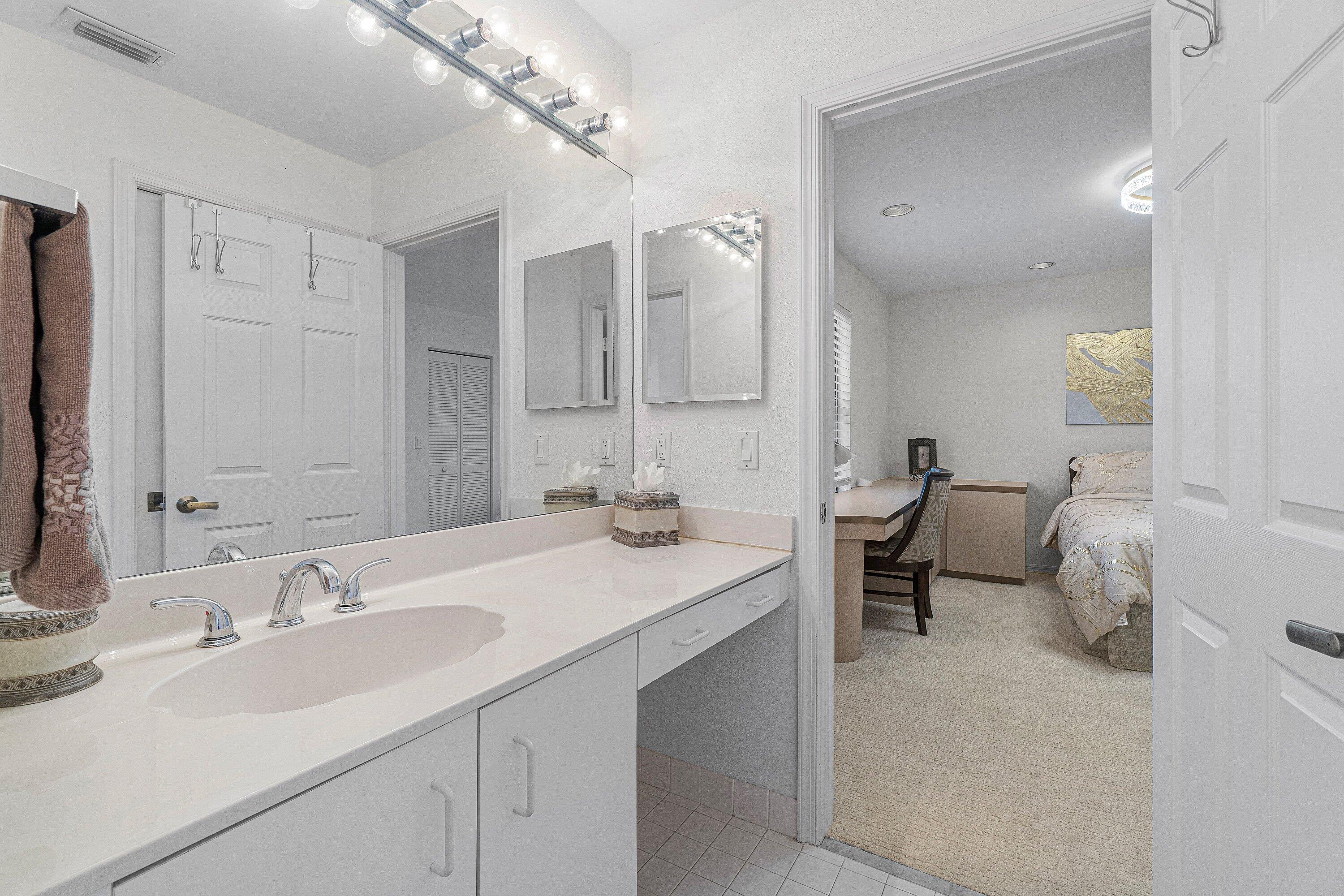 17099 Ryton Lane Property Photo 26