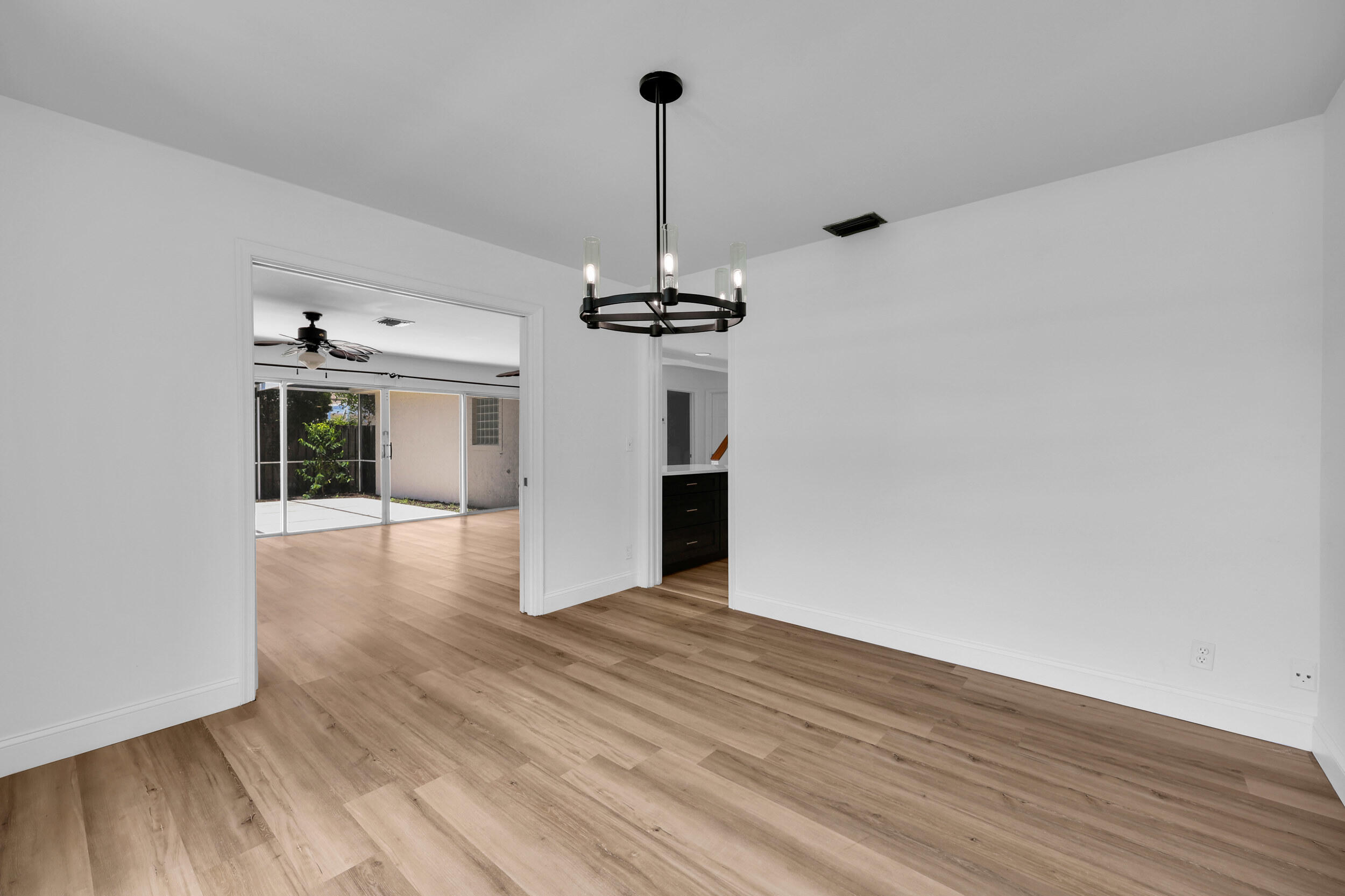 11557 Winchester Drive Property Photo 16