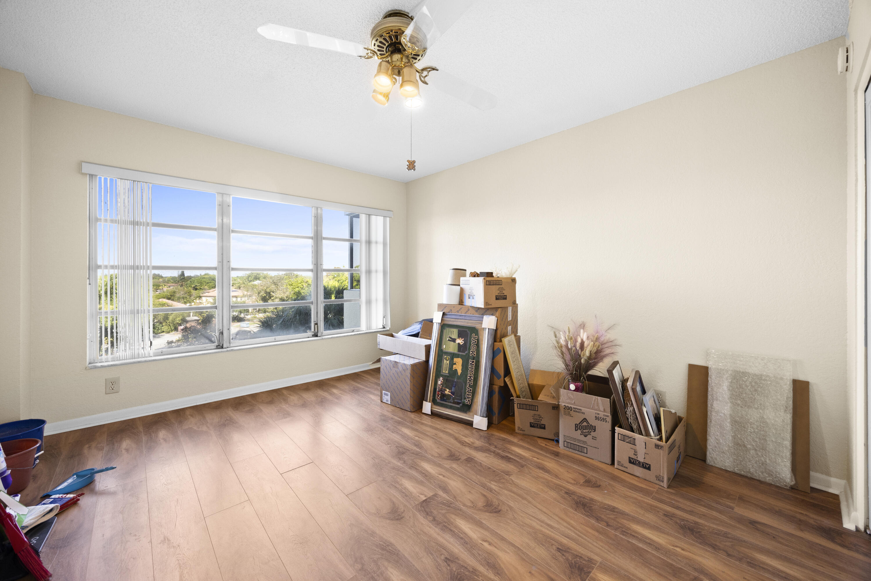10777 W Sample Road 508 Property Photo 5