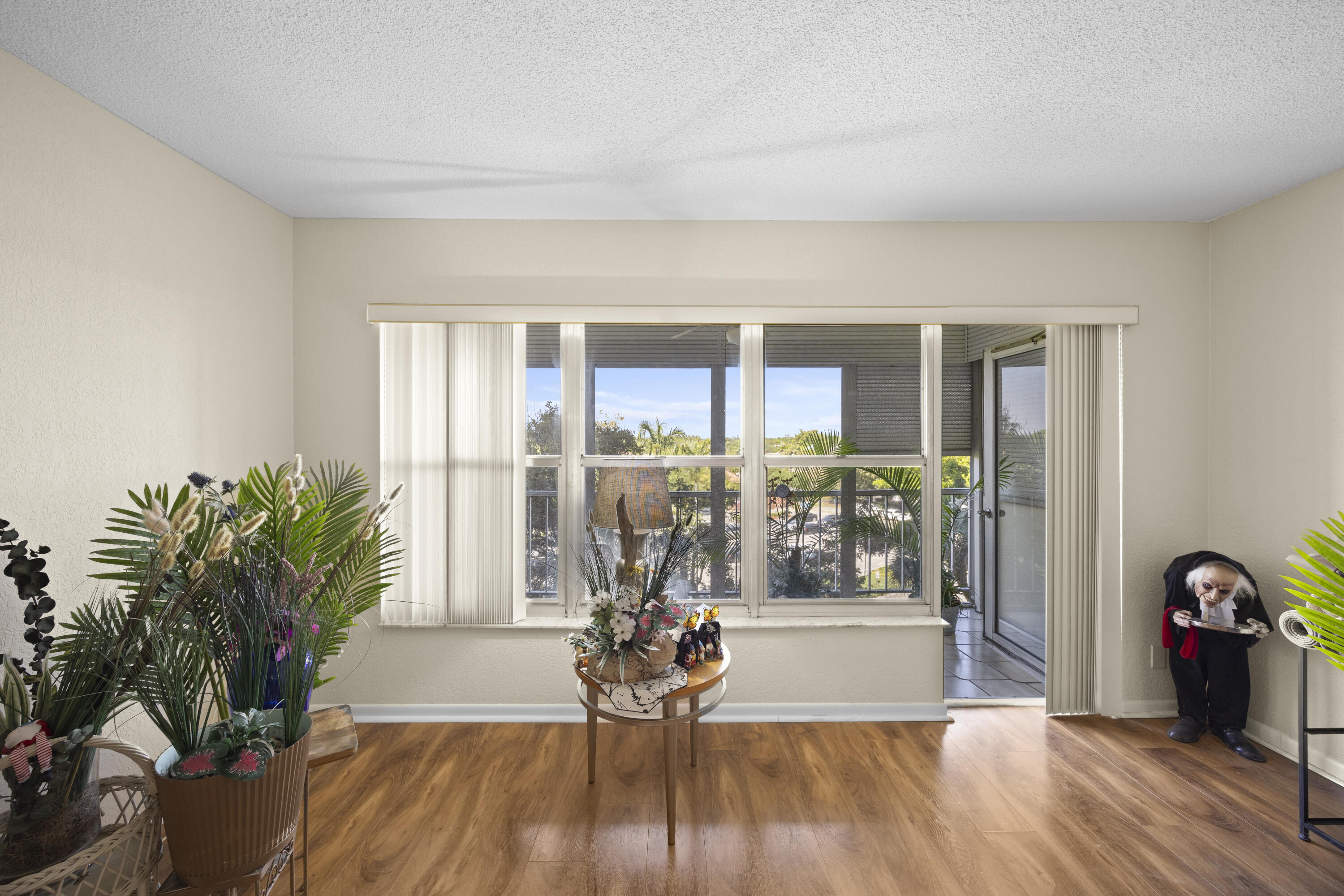 10777 W Sample Road 508 Property Photo 15