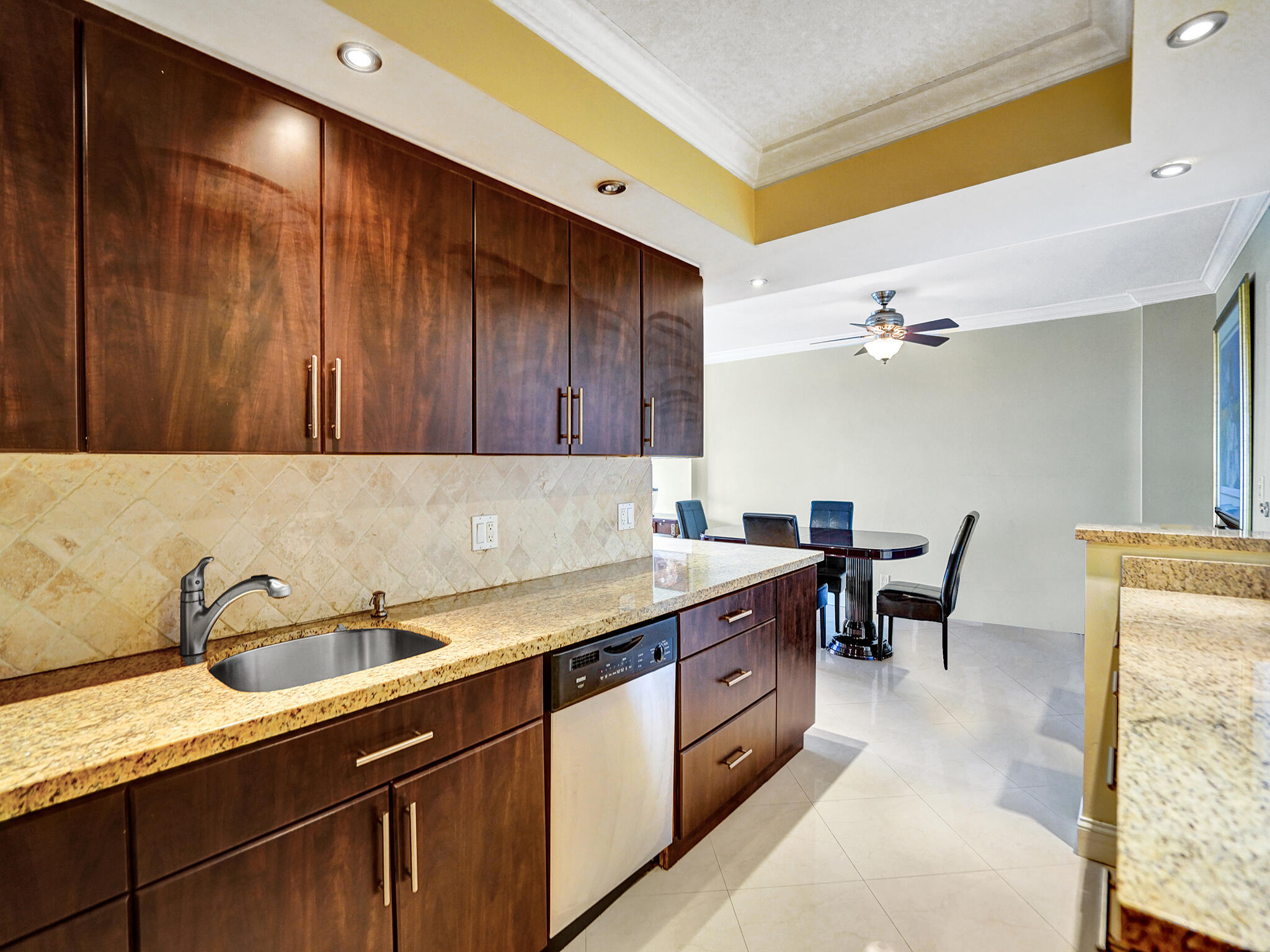 405 N Ocean Boulevard 1125 Property Photo 6