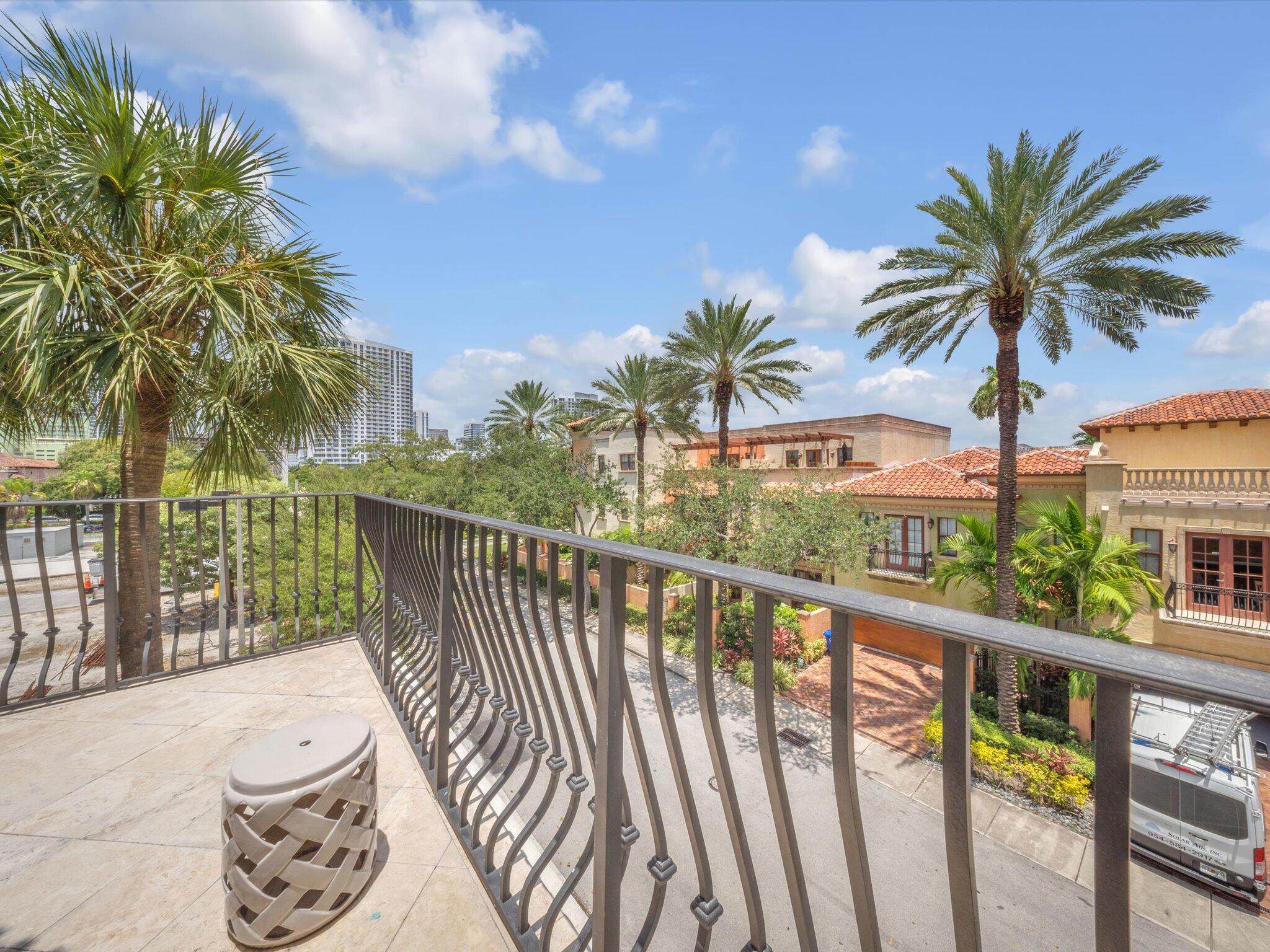 1111 E Las Olas Boulevard 308 Property Photo 30