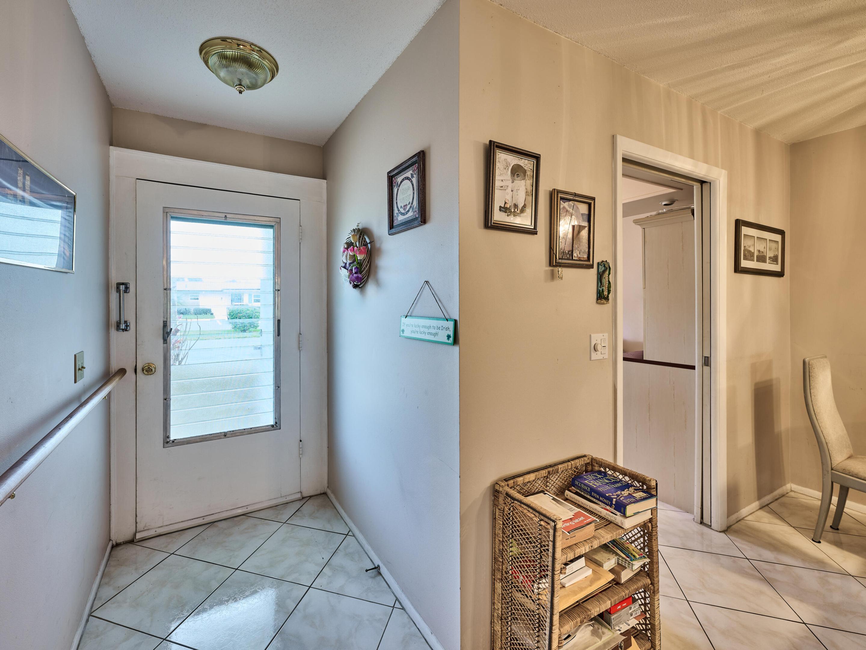 2804 Crosley Drive E F Property Photo 3