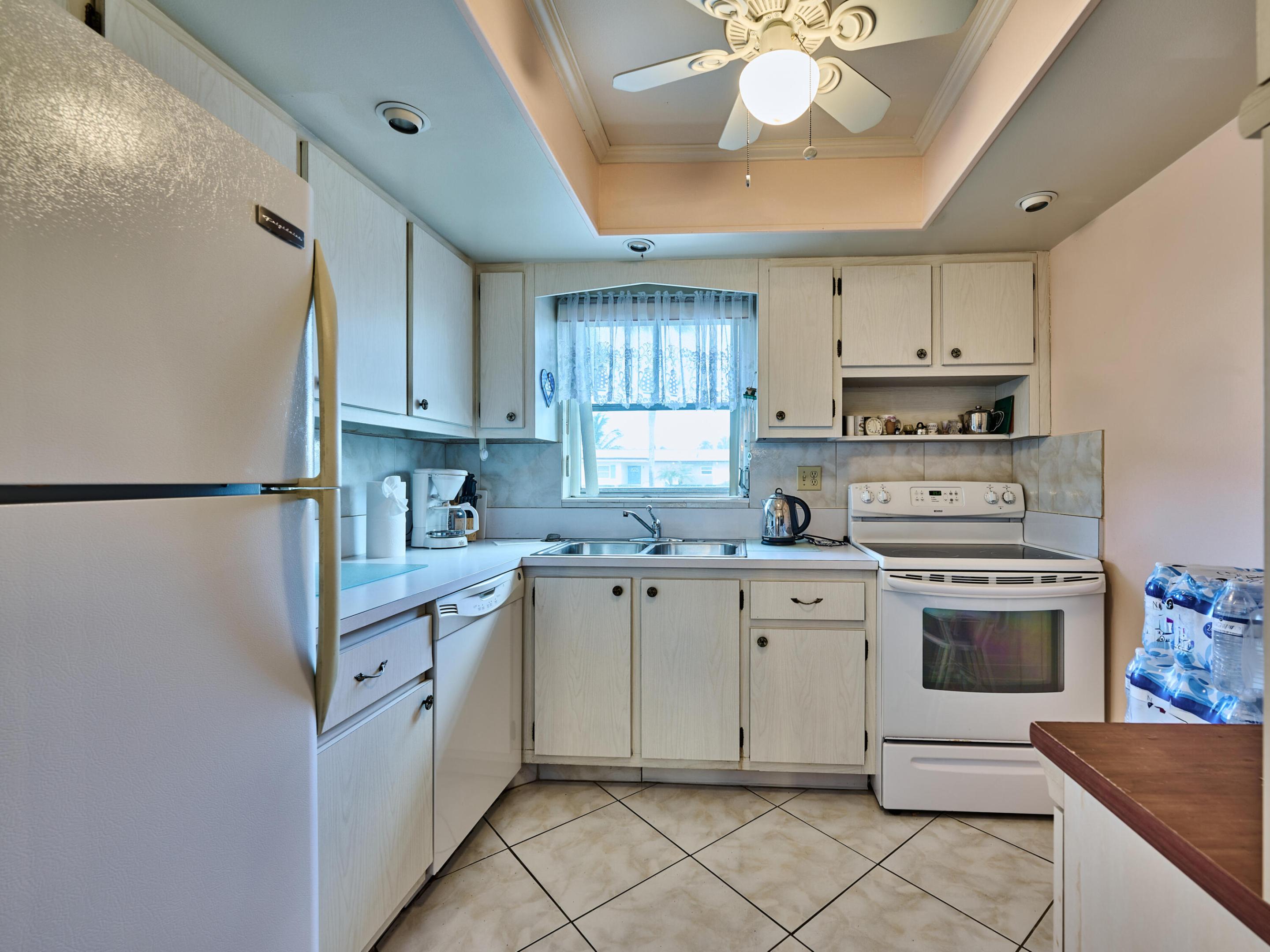 2804 Crosley Drive E F Property Photo 11