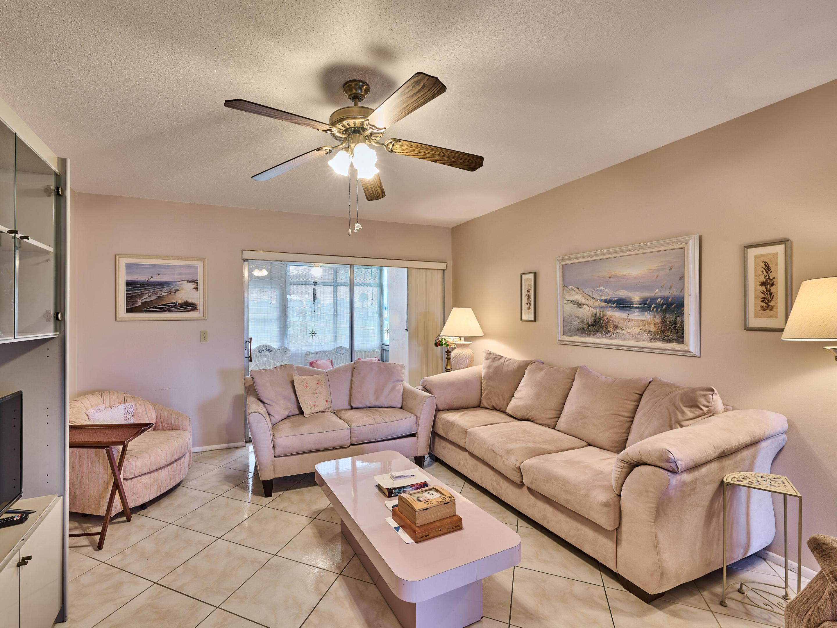 2804 Crosley Drive E F Property Photo 12