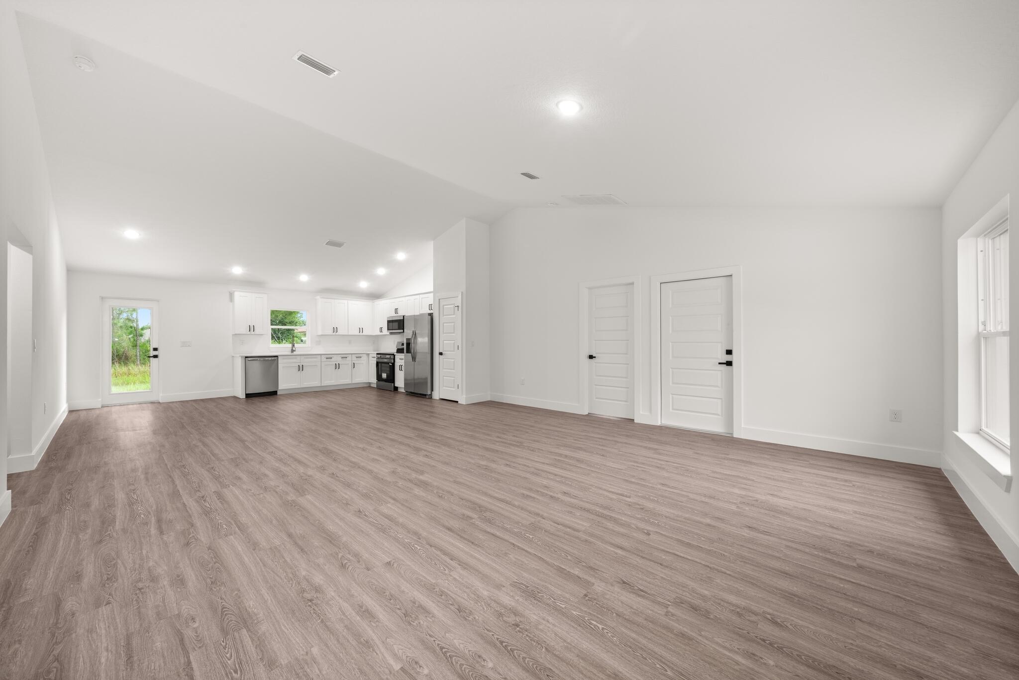 5507 Sopera Drive Property Photo 5