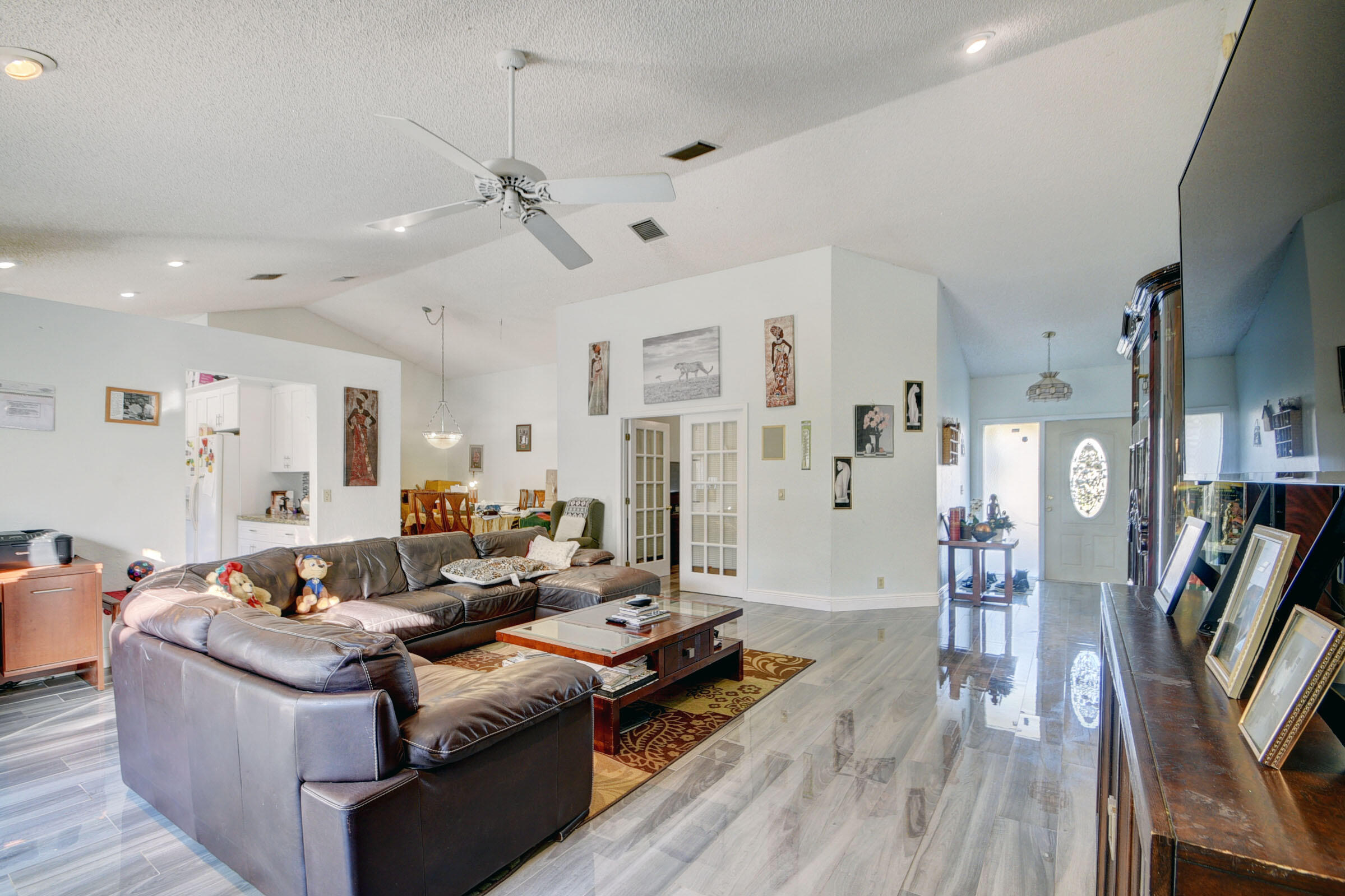 9697 Majestic Way Property Photo 10