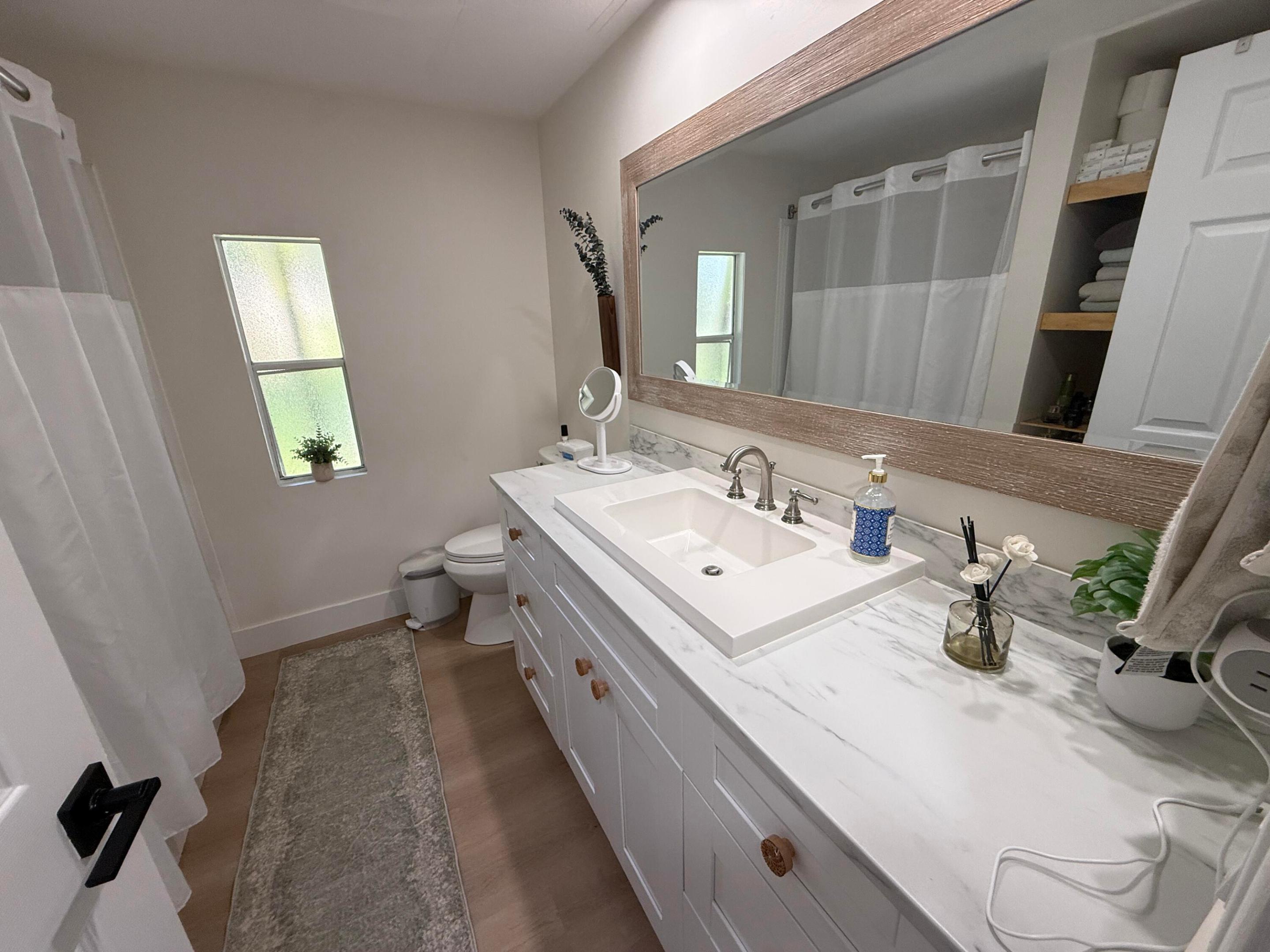 4393 Kings Row Property Photo 9