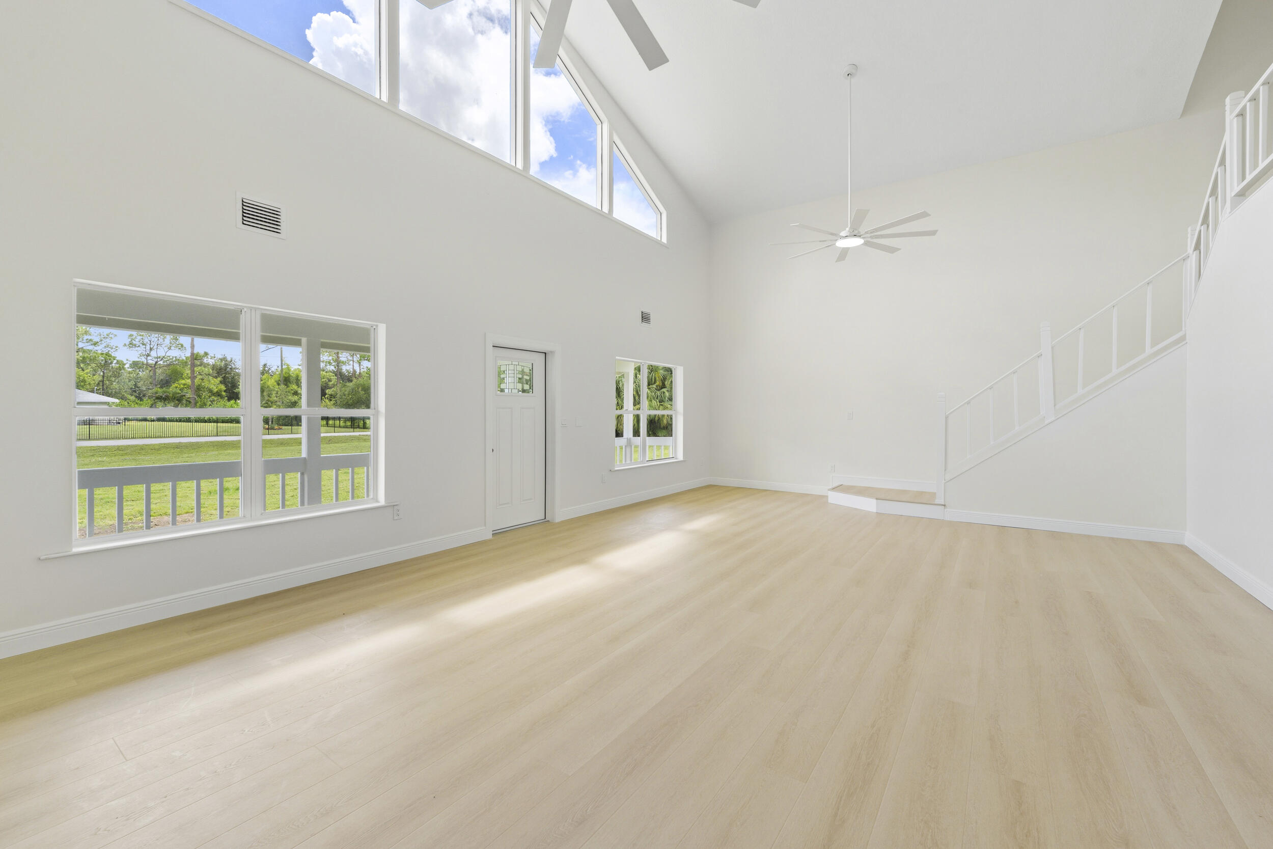 14841 94th Street N Property Photo 2