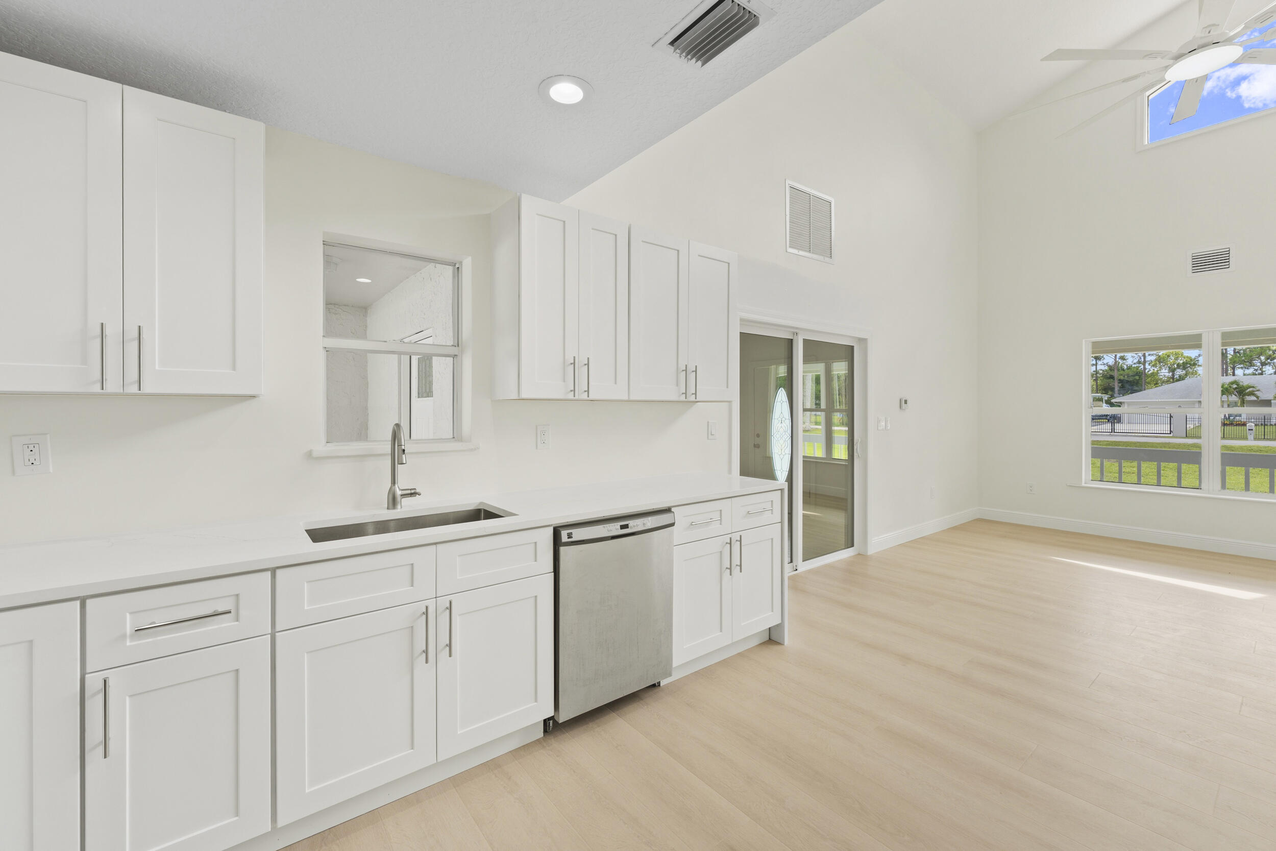 14841 94th Street N Property Photo 17