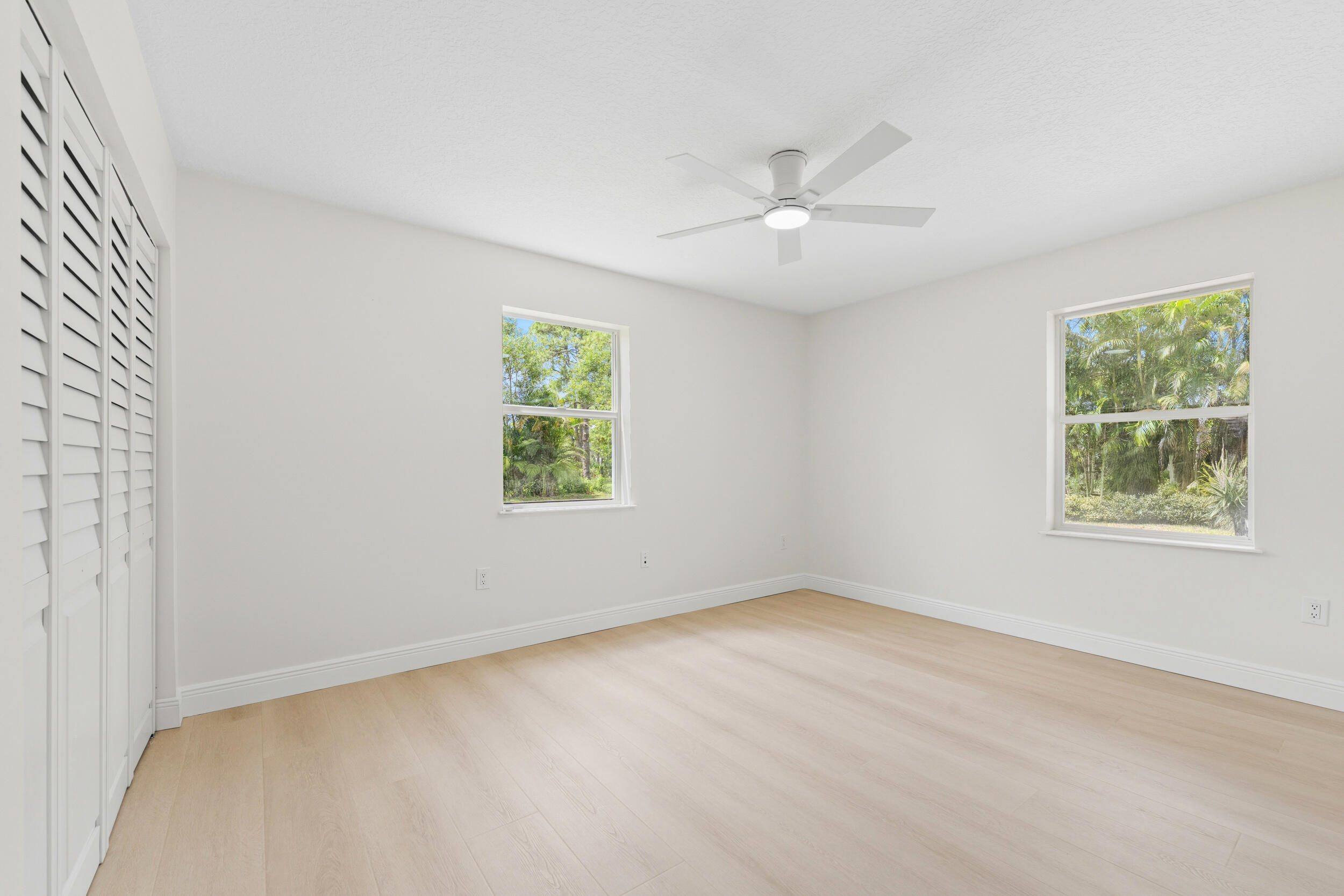 14841 94th Street N Property Photo 20
