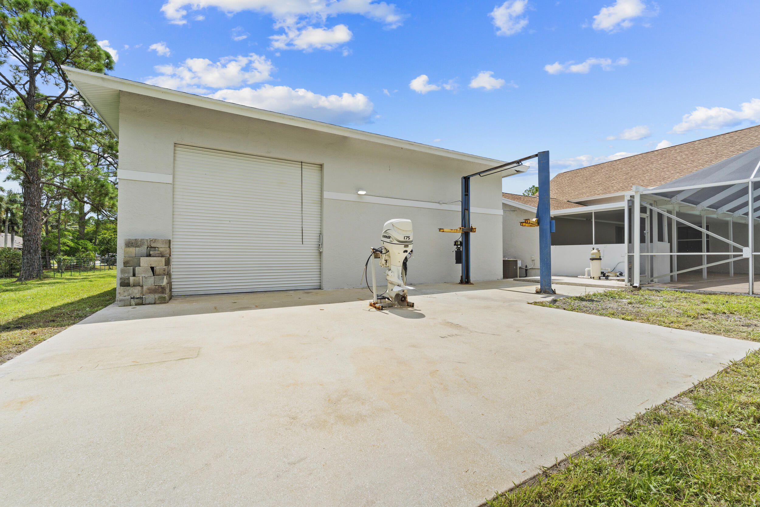14841 94th Street N Property Photo 28