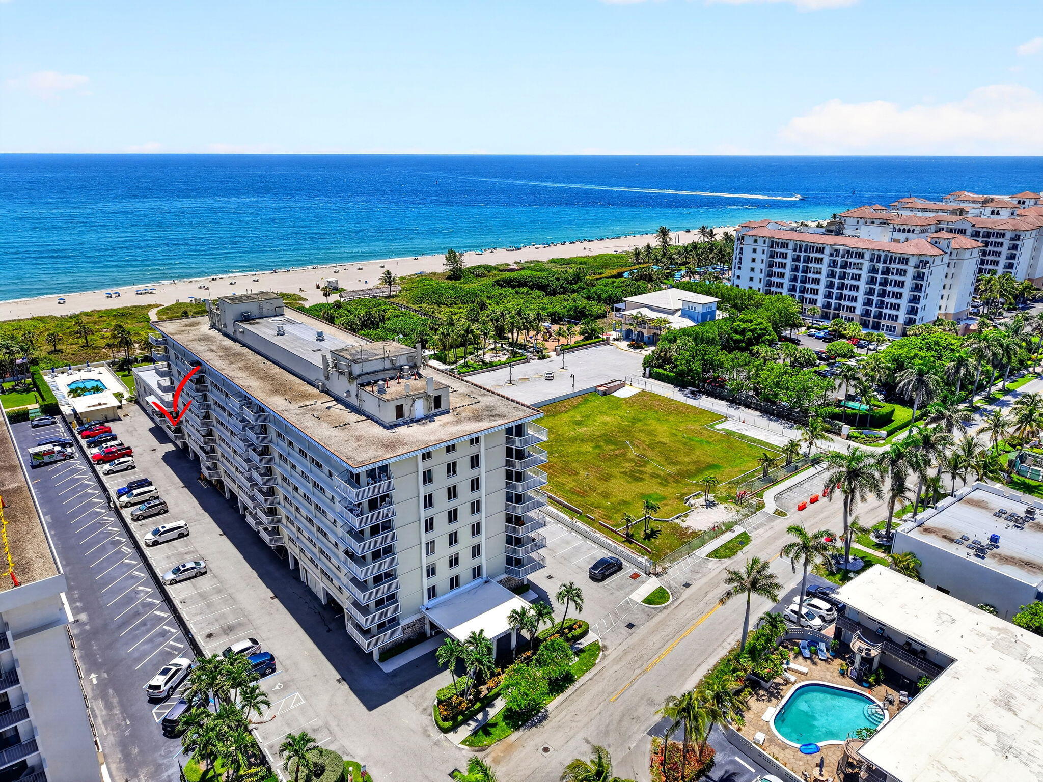 125 S Ocean Avenue 211 Property Photo 3