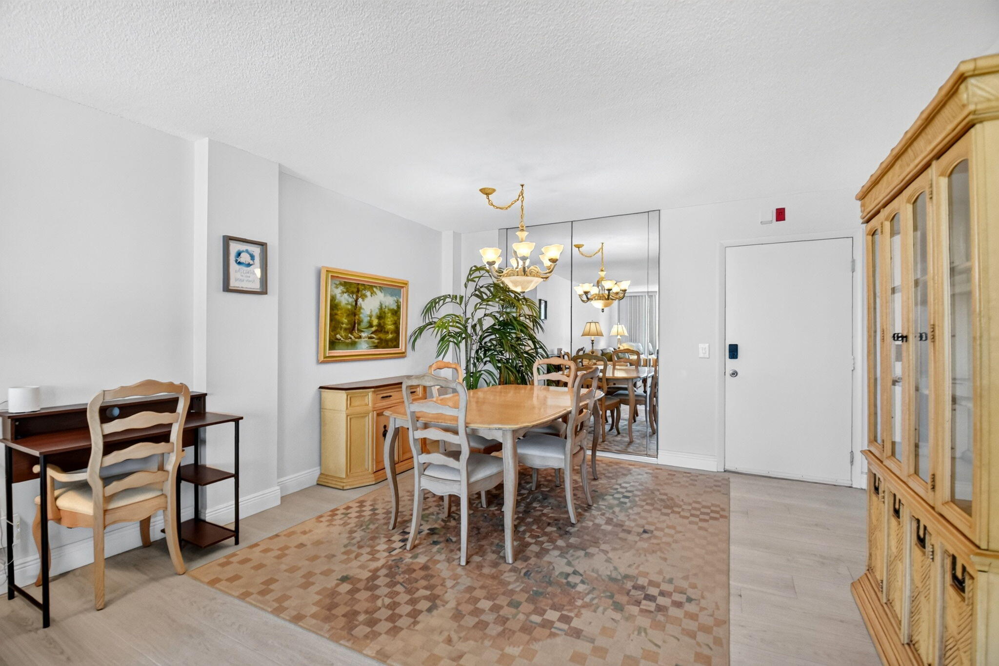 125 S Ocean Avenue 211 Property Photo 11