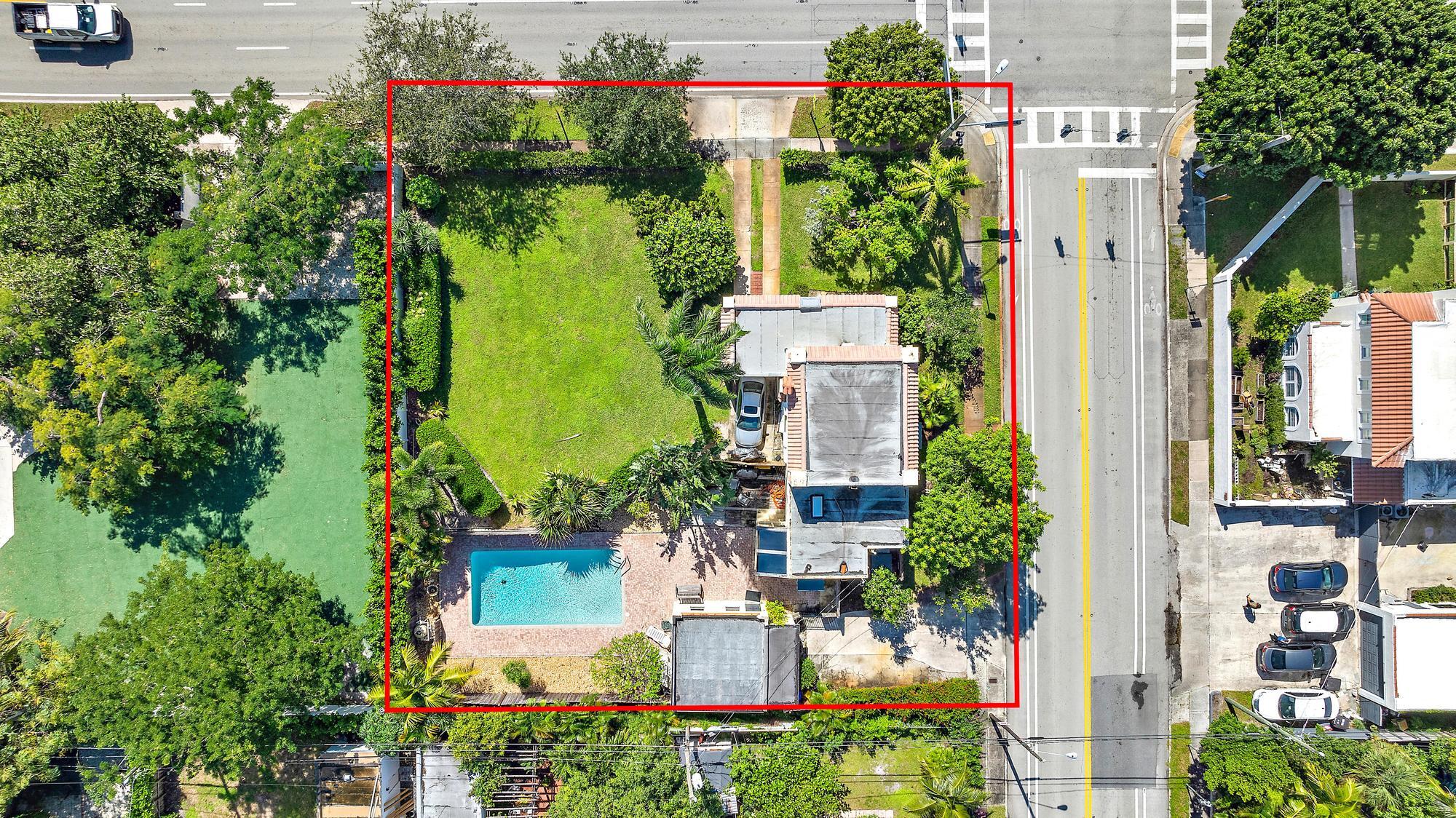 735 Forest Hill Boulevard Property Photo 1