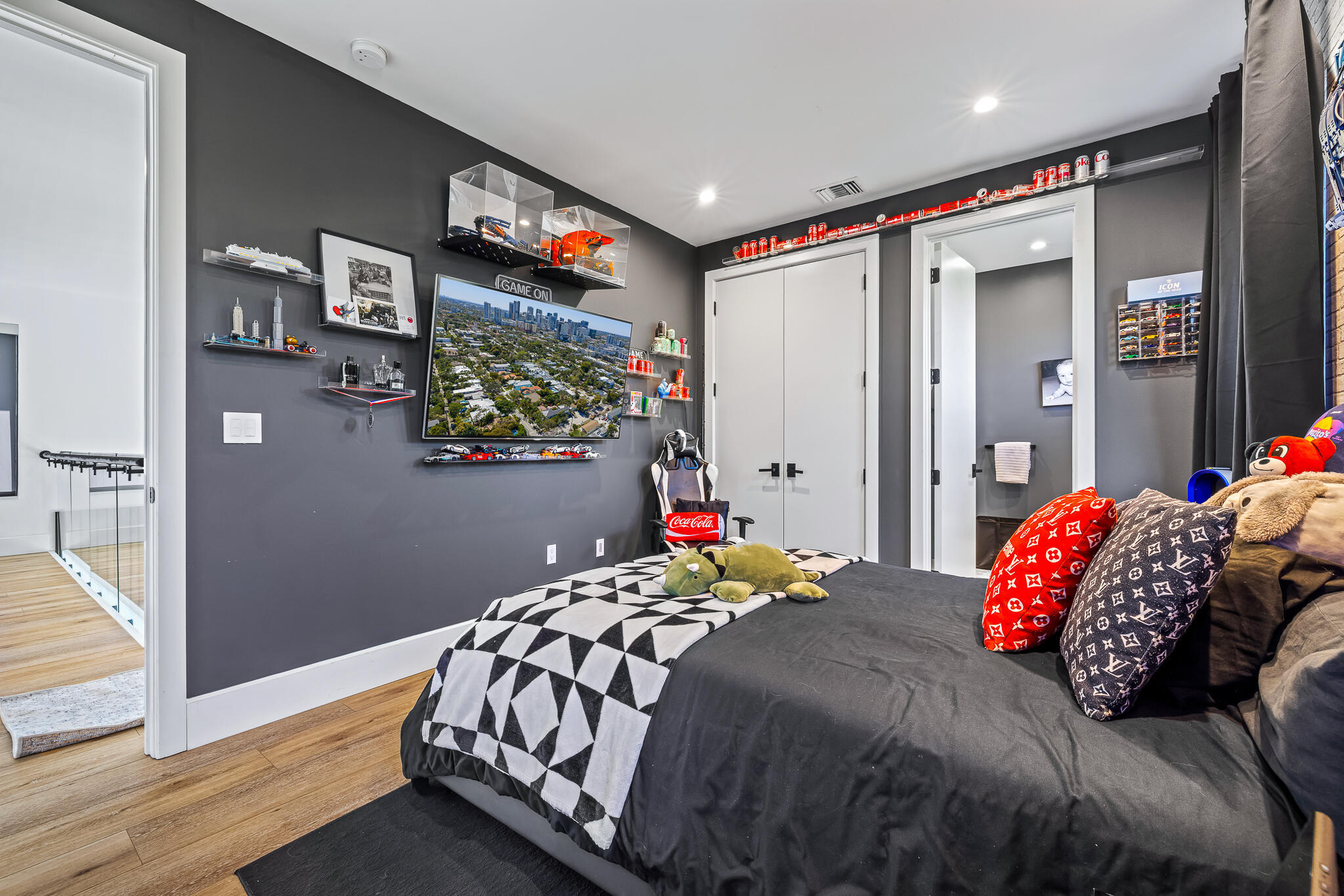 549 Ne 10th Avenue Property Photo 43