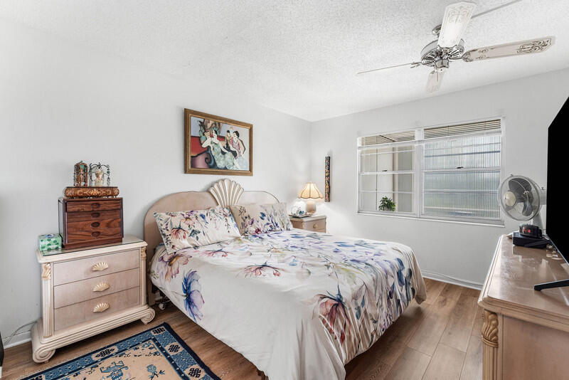 4019 Cambridge A Property Photo 10