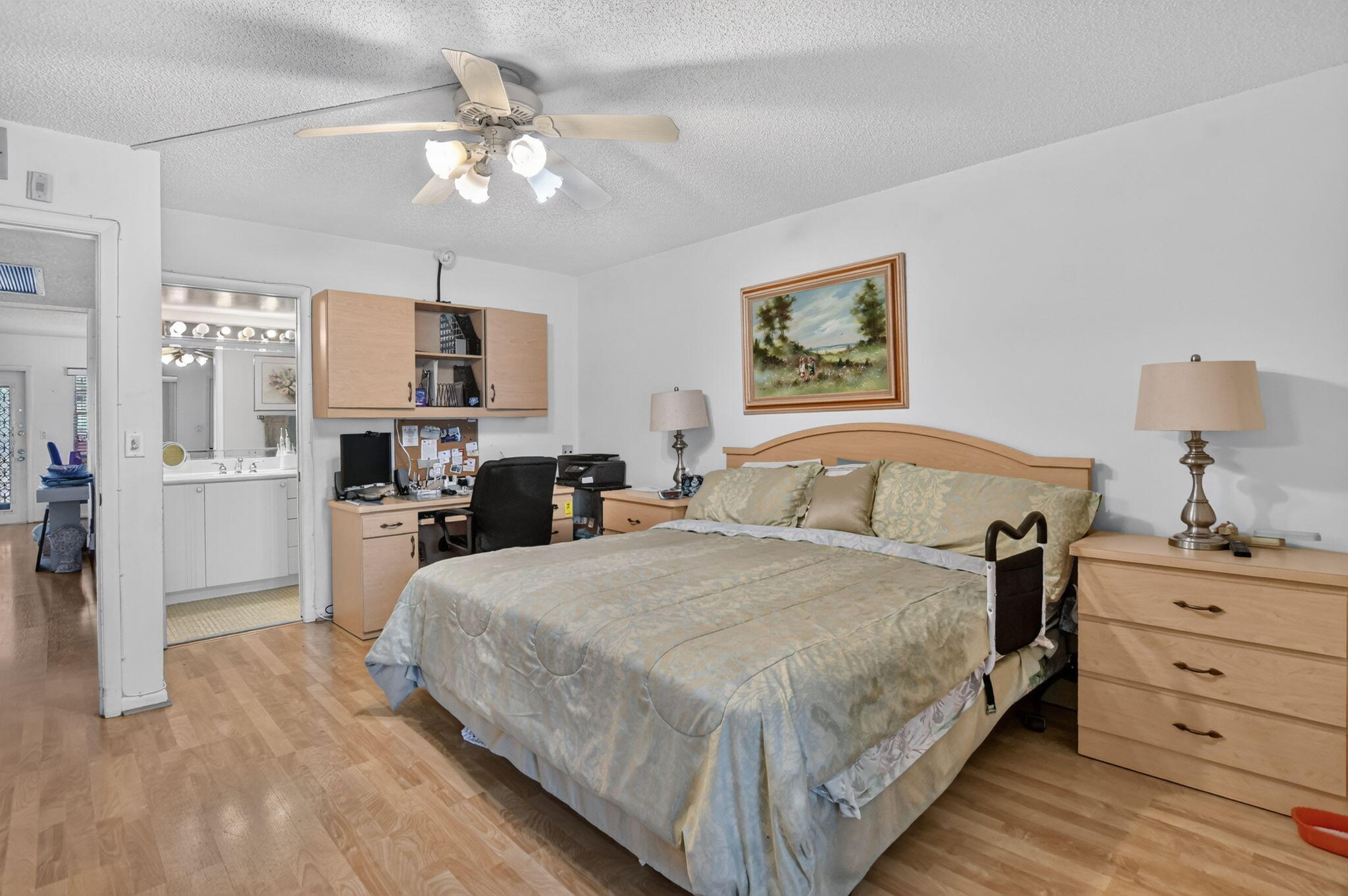 211 Richmond A 211 Property Photo 15