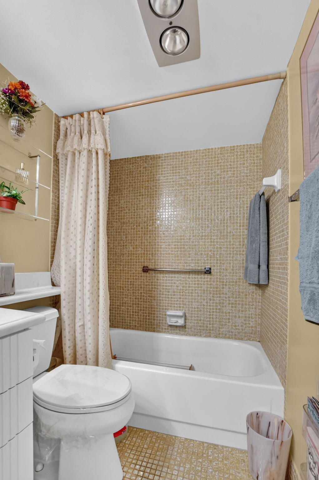 211 Richmond A 211 Property Photo 19