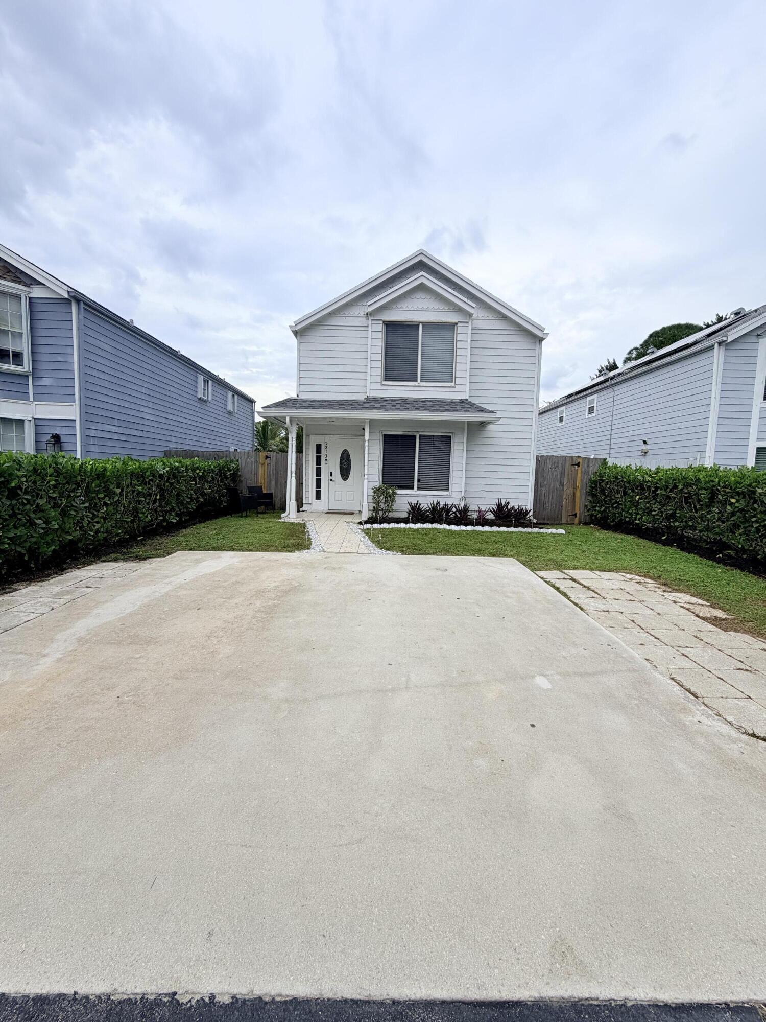 5813 Wild Lupine Court Property Photo 2