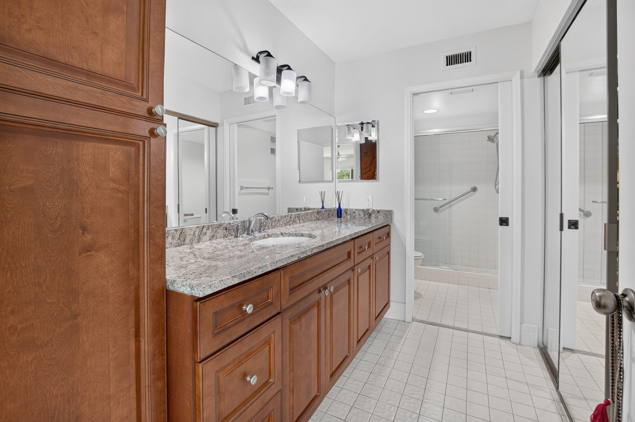 6241 Pointe Regal Circle 108 Property Photo 12