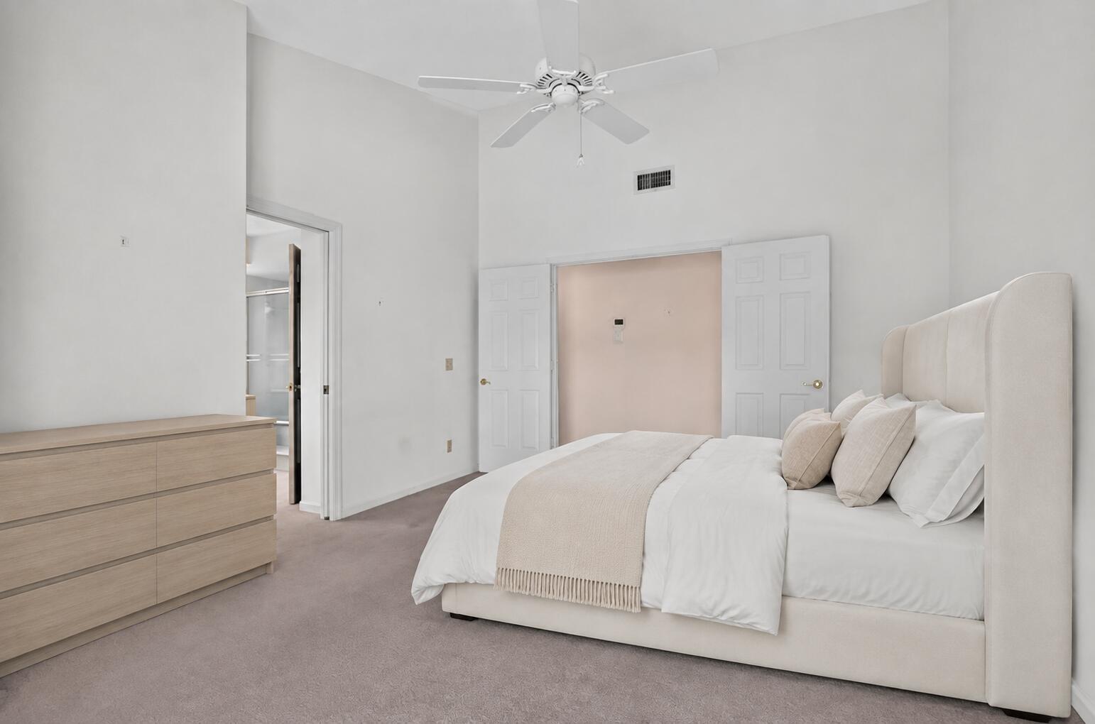 5751 Coach House Circle E Property Photo 10
