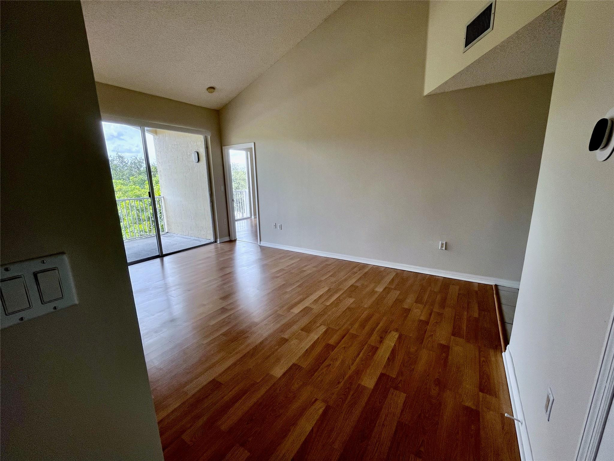 7085 Nova Drive 311 Property Photo 7