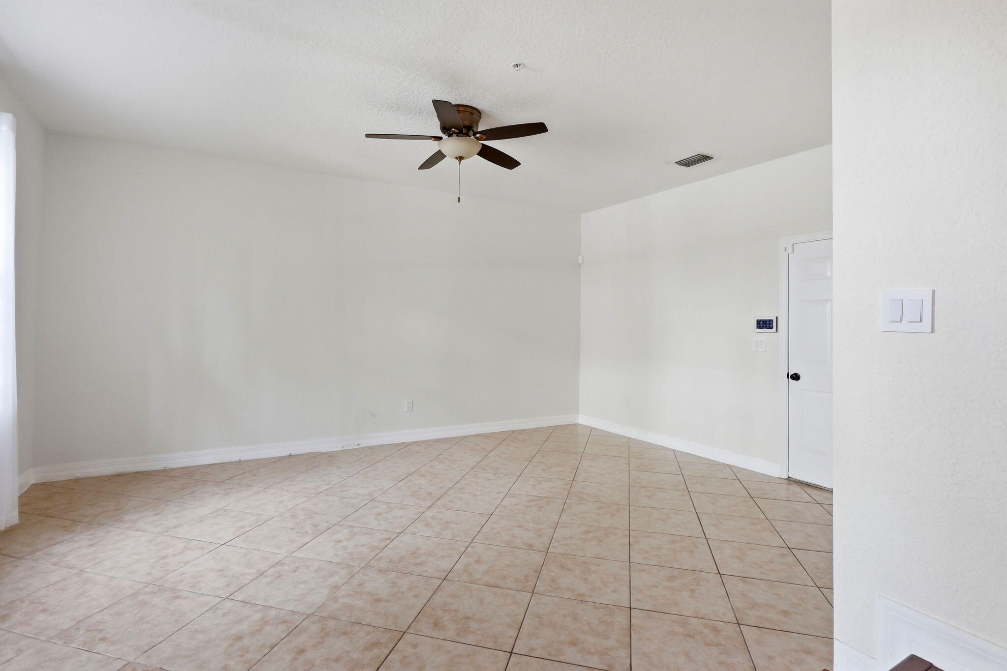 116 Ocean Cay Way Property Photo 9