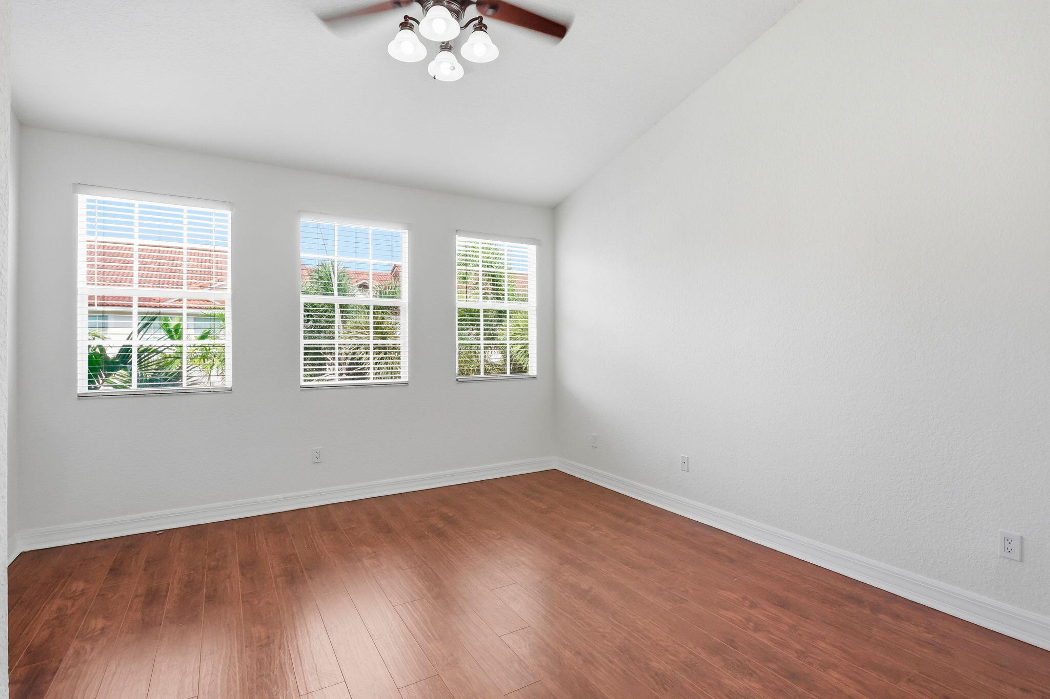 116 Ocean Cay Way Property Photo 23
